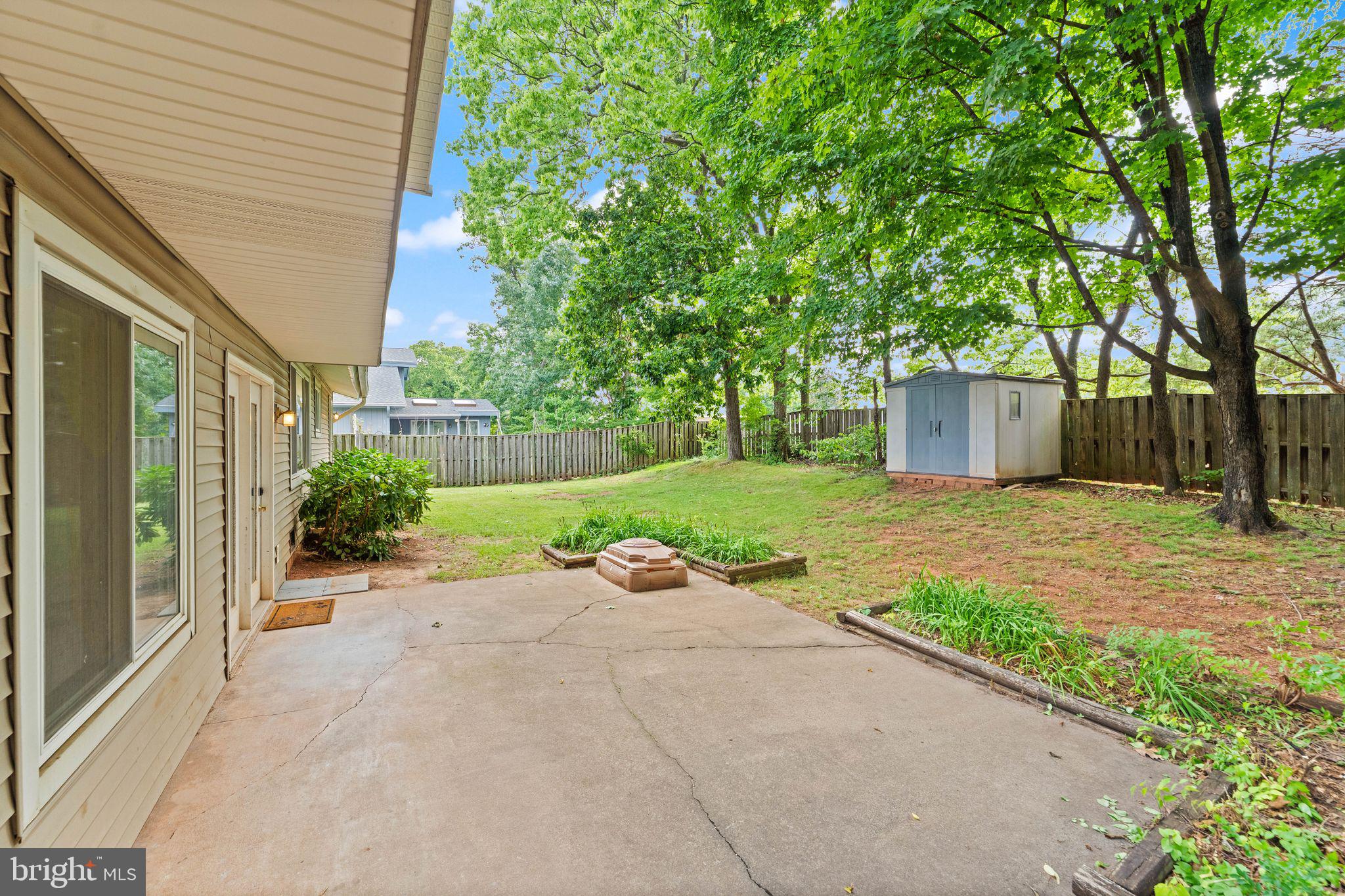 OAK TREE - Residential