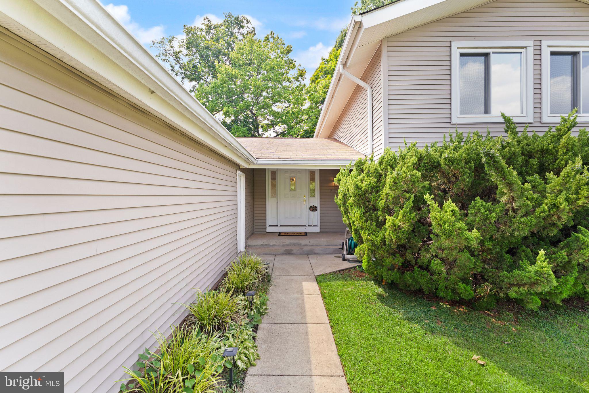 OAK TREE - Residential