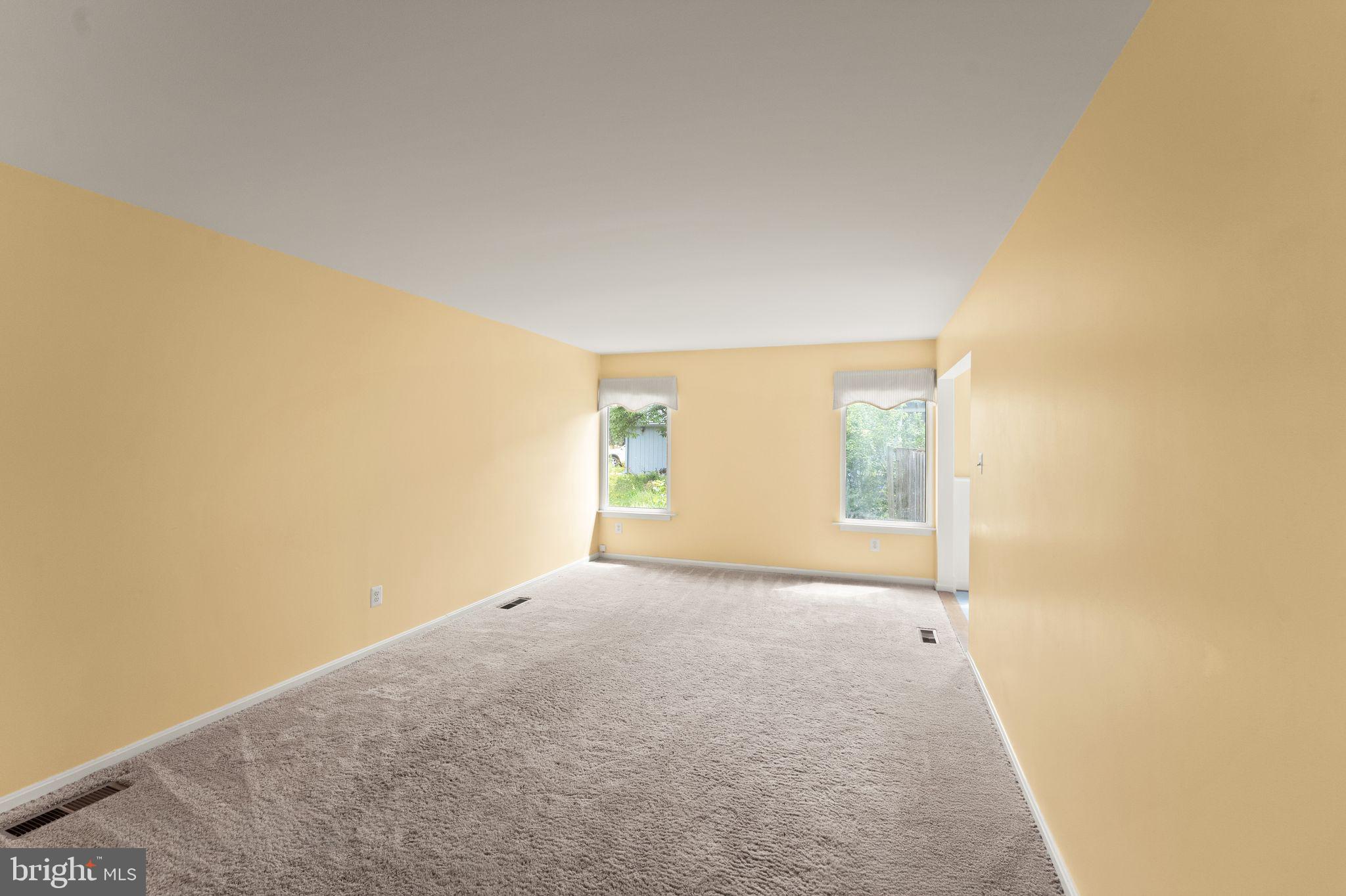 OAK TREE - Residential