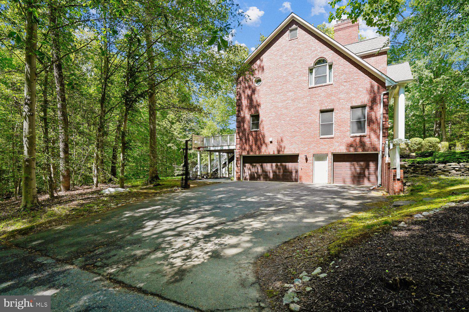 RIVERBEND KNOLLS - Residential
