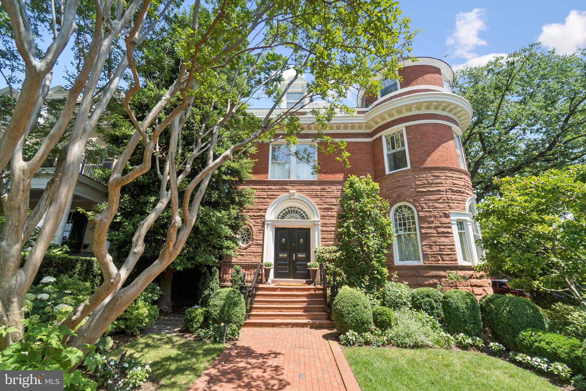 Beautiful Victorian with 5 bedrooms, 5 baths and high ceilings throughout. Located on sought after R Street in the heart of Georgetown's East Village. This home boasts generous formal and informal spaces along with great outdoor space and a detached two car garage.