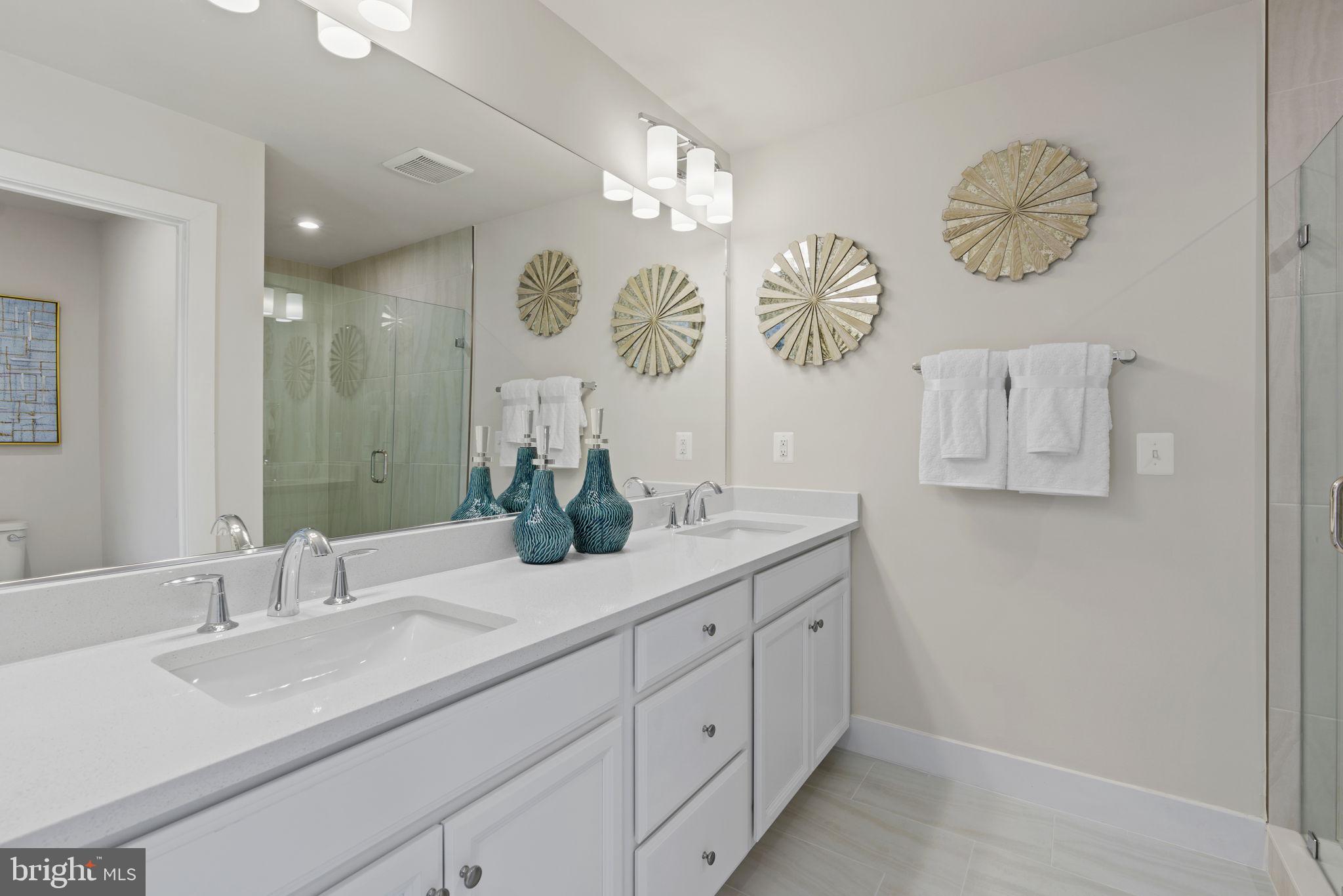 BRADLEY SQUARE - Residential