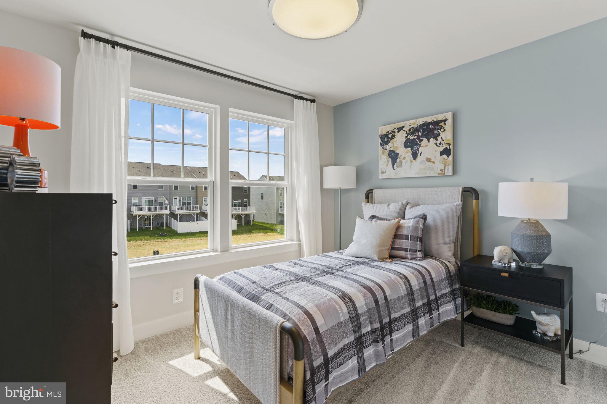 BRADLEY SQUARE - Residential