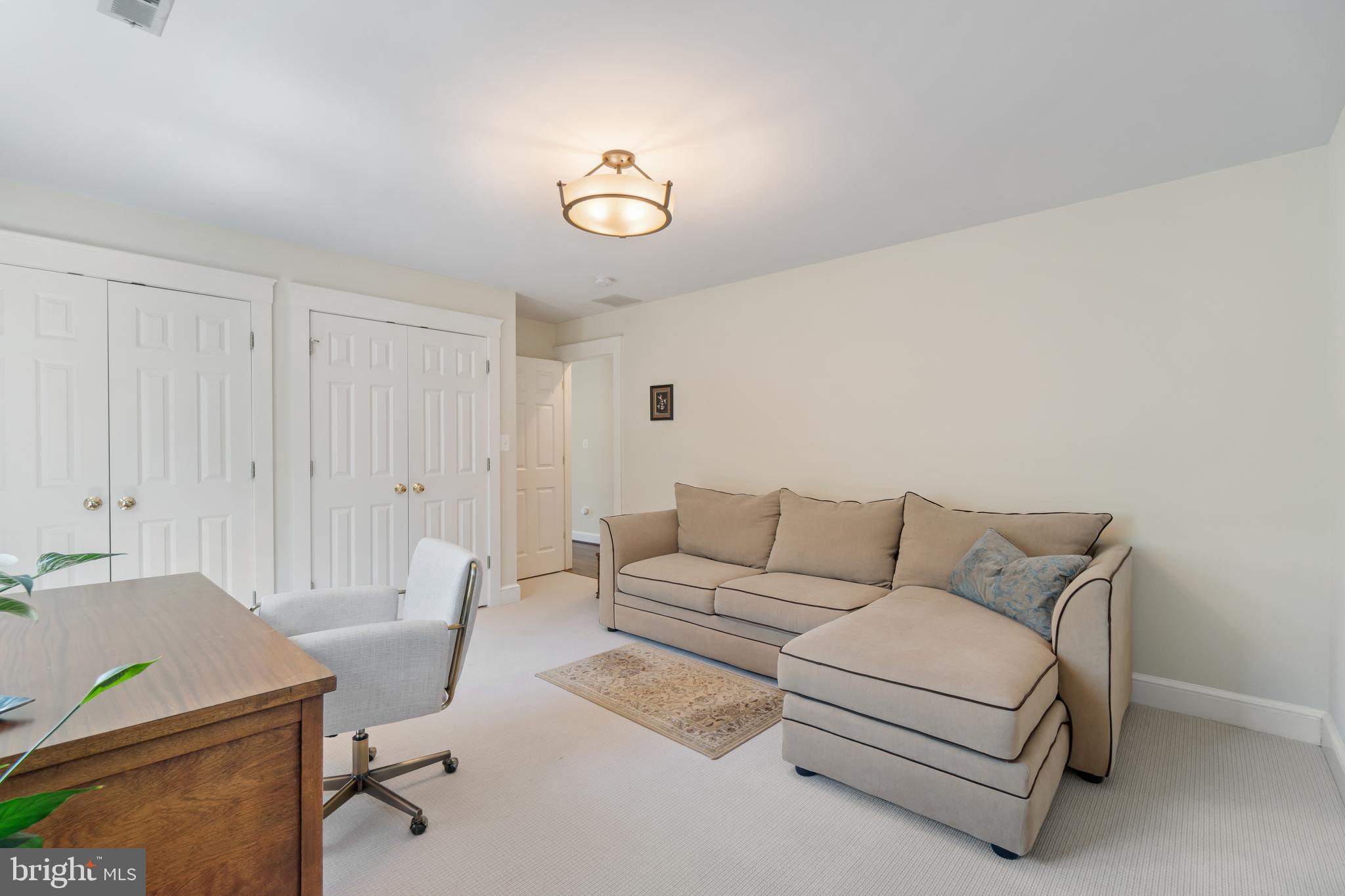 EASTPORT - Residential
