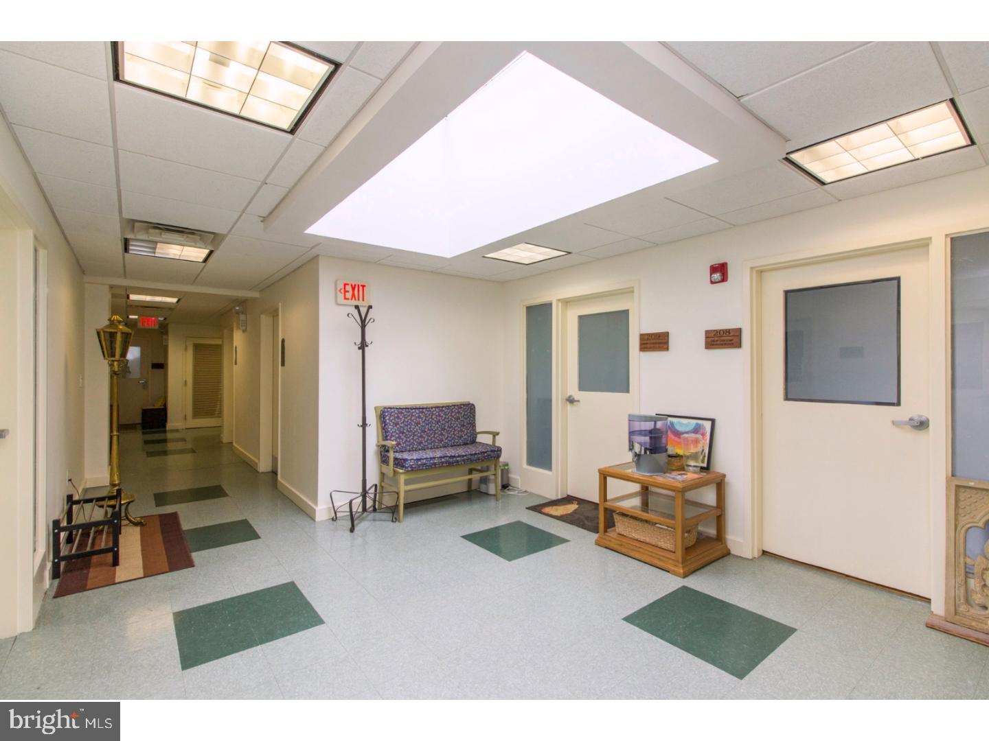 MORTON - Commercial Sale