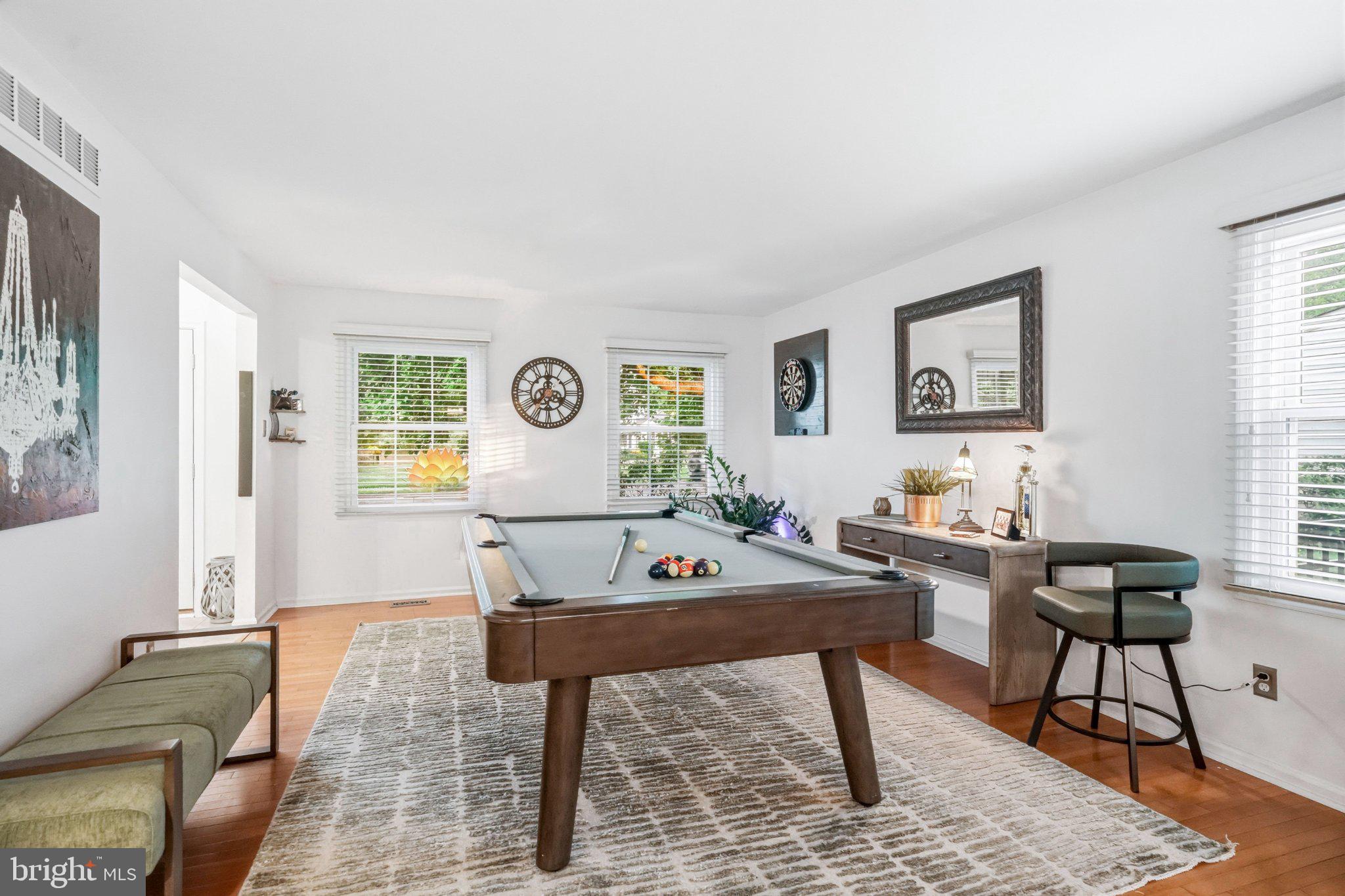 YARDLEY RUN - Residential