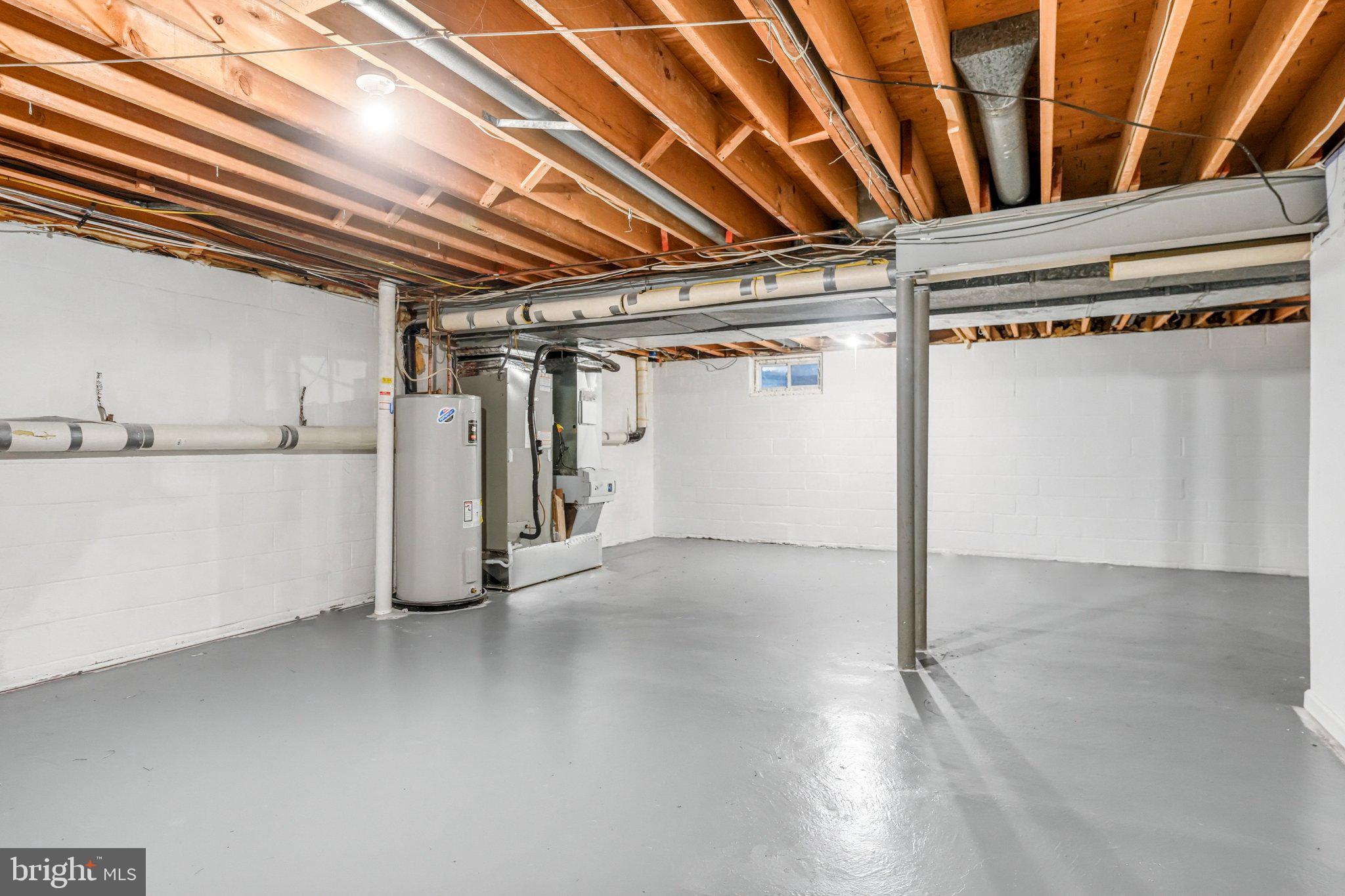 YARDLEY RUN - Residential