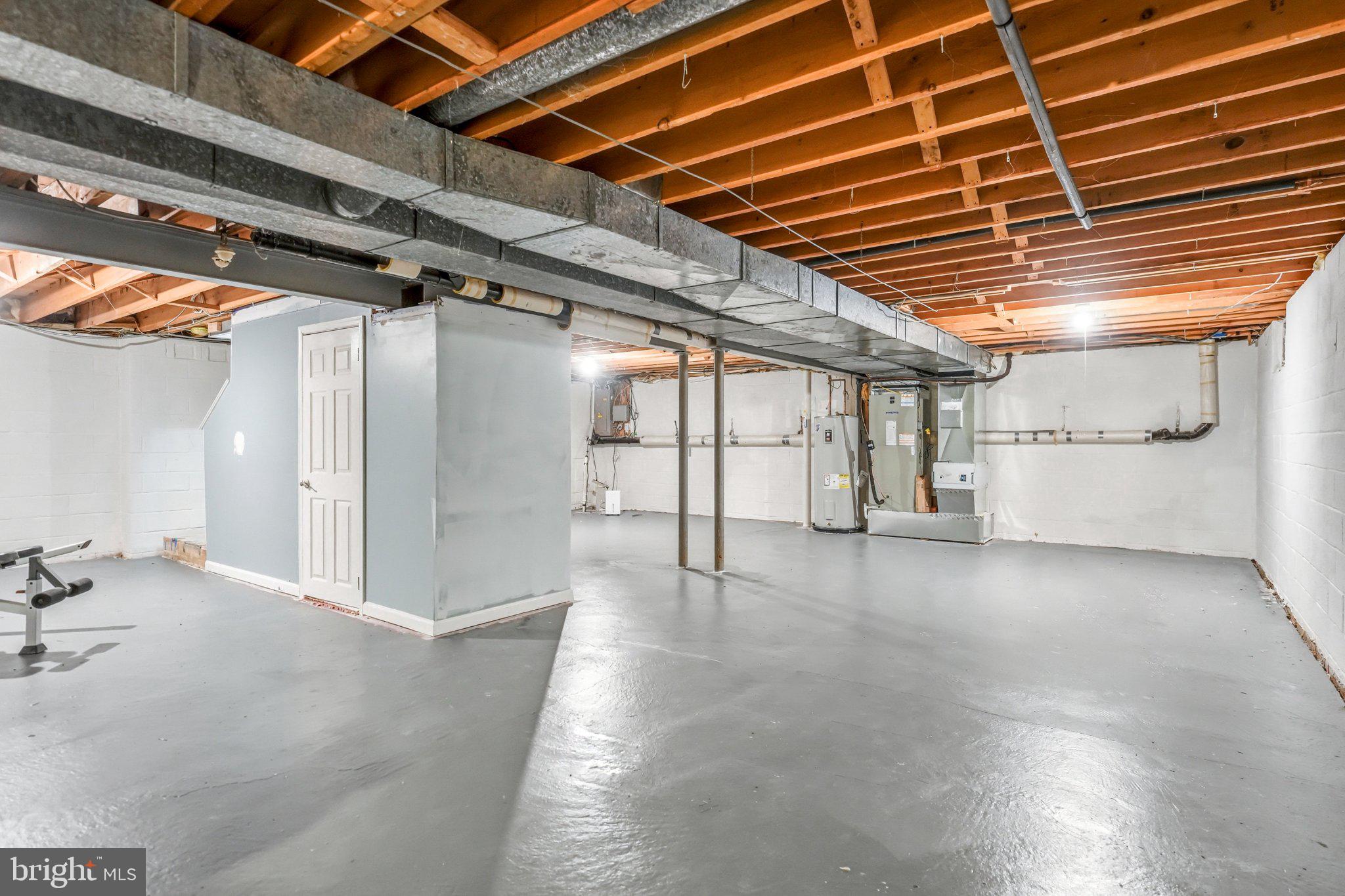 YARDLEY RUN - Residential