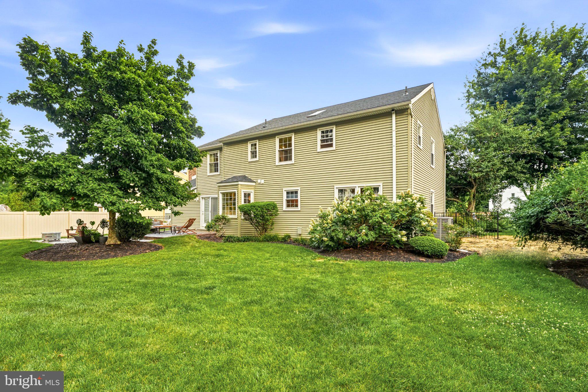 YARDLEY RUN - Residential