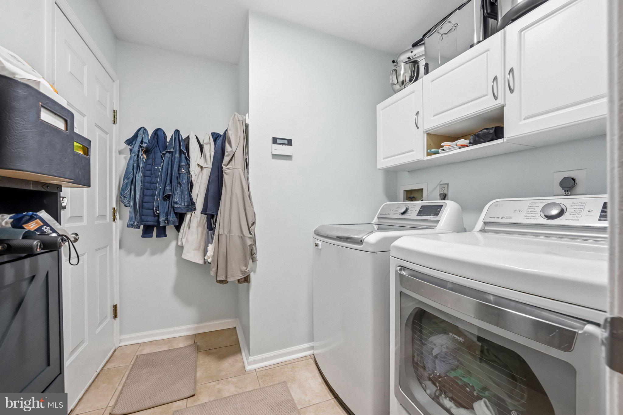YARDLEY RUN - Residential