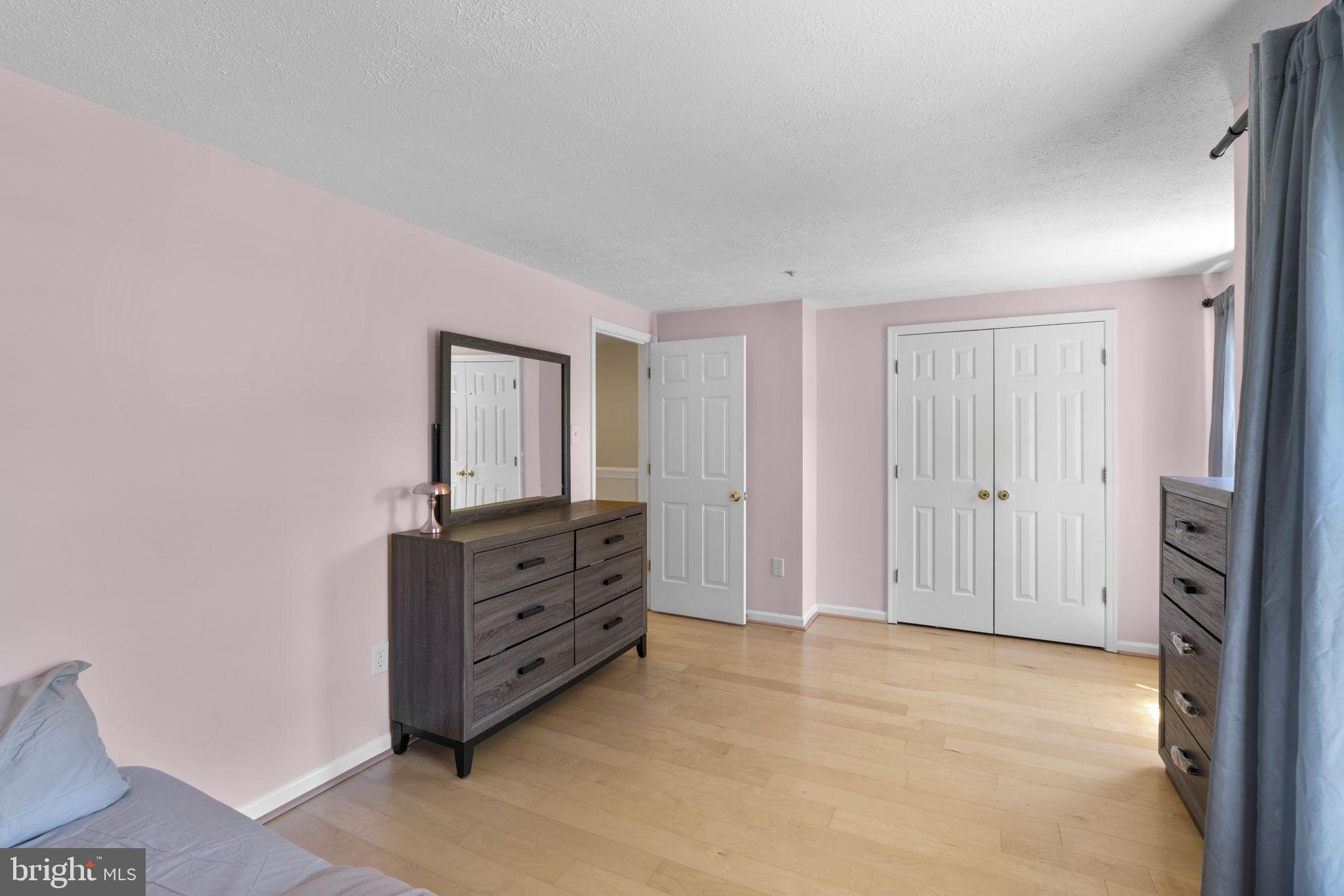 BEDFORD CROSSING - Residential