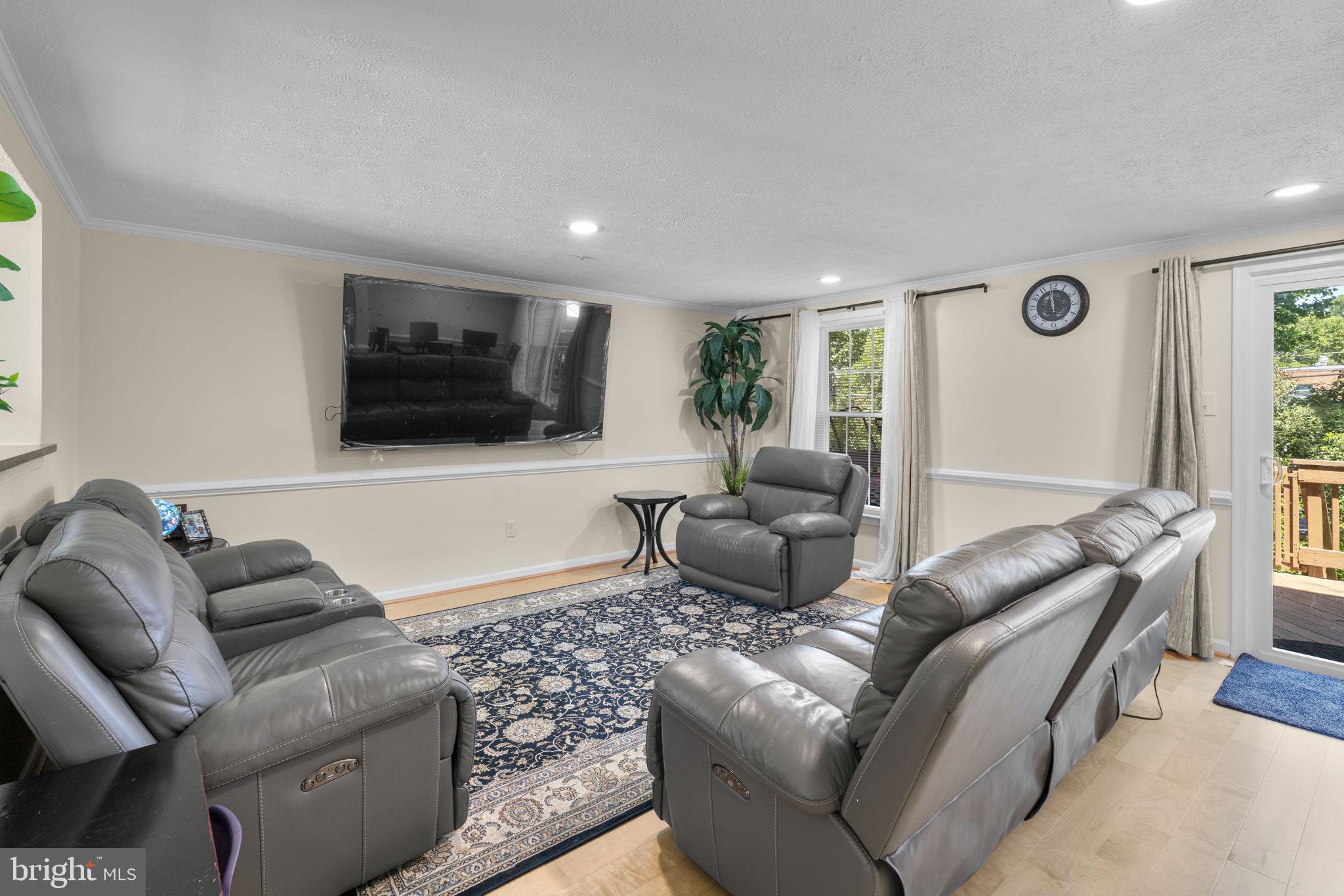 BEDFORD CROSSING - Residential