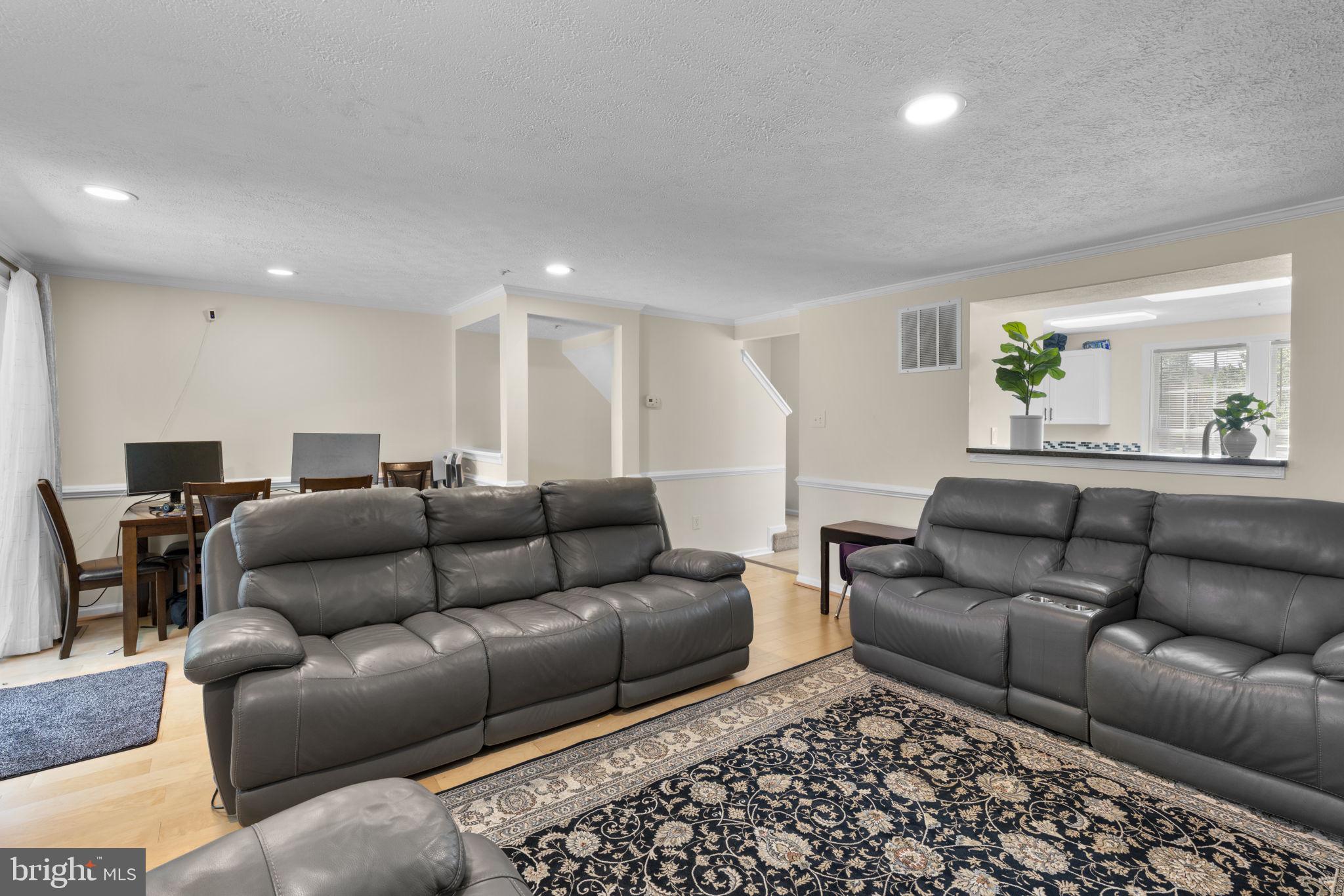 BEDFORD CROSSING - Residential