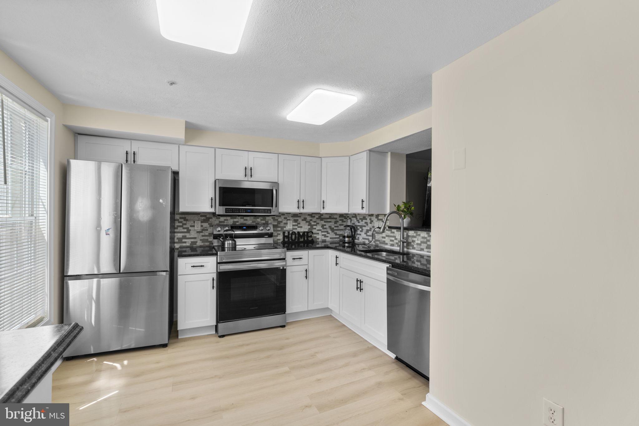 BEDFORD CROSSING - Residential