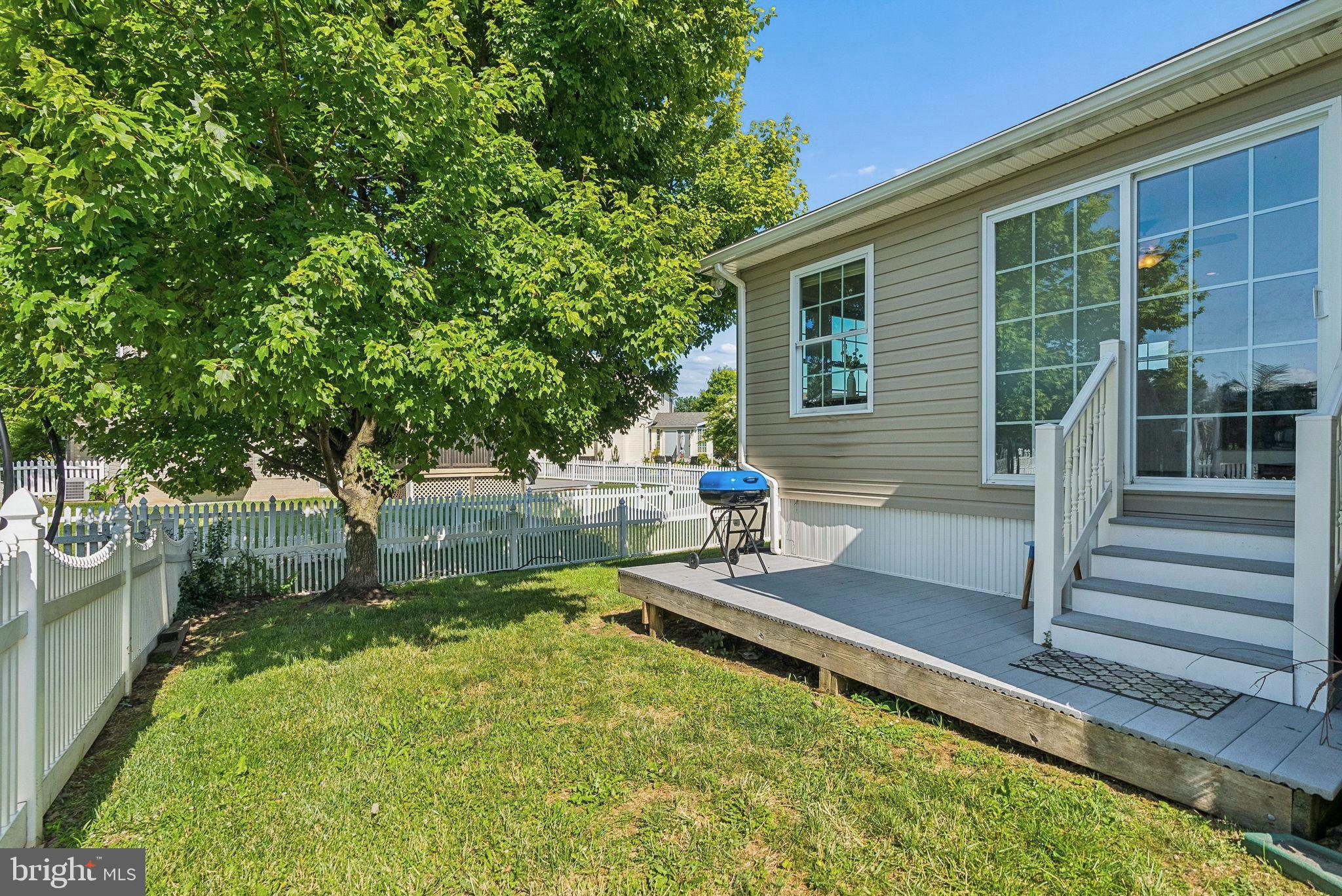 BEACHWOOD ESTATES - Residential