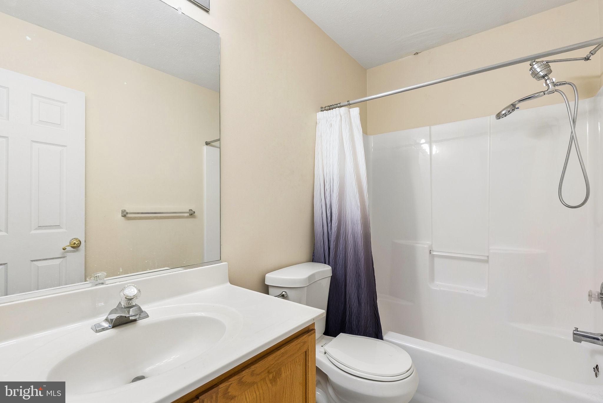 BEACHWOOD ESTATES - Residential