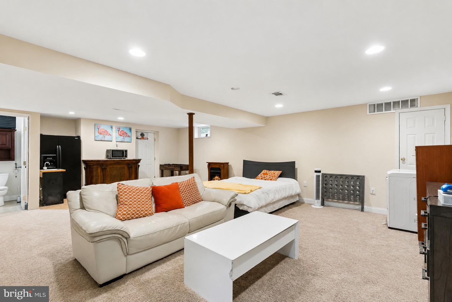 BEACHWOOD ESTATES - Residential