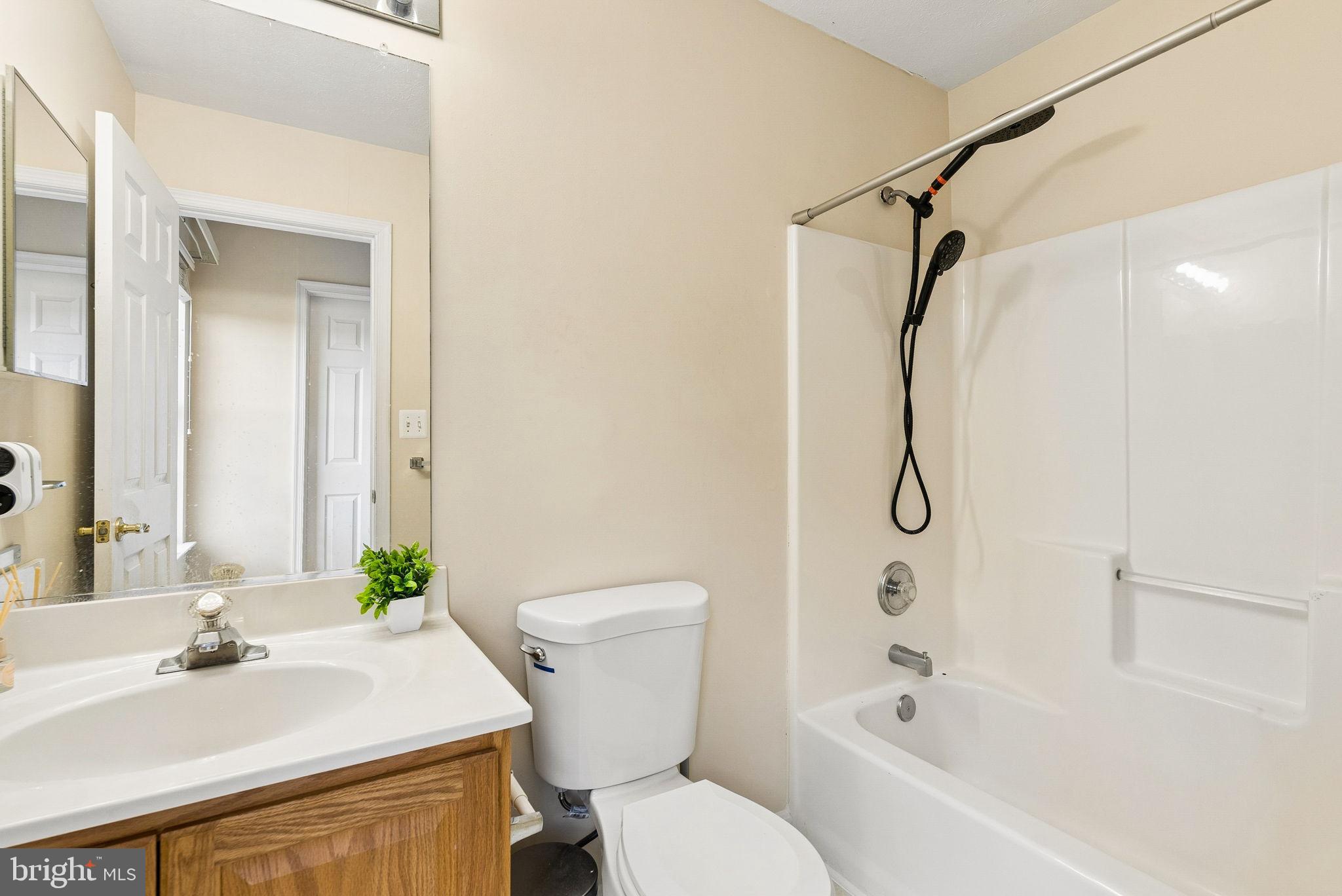 BEACHWOOD ESTATES - Residential
