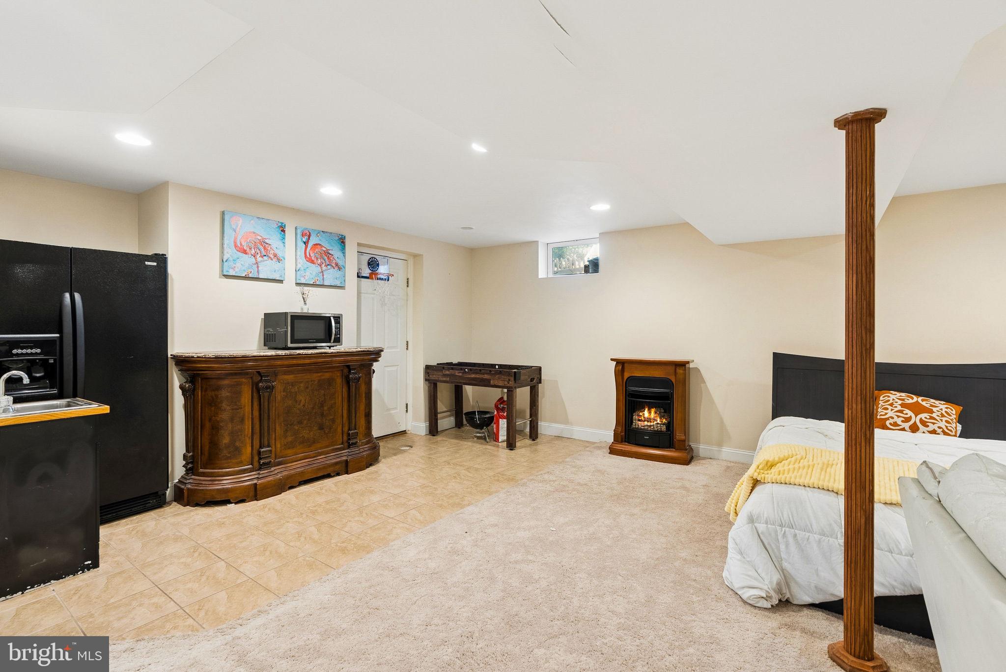 BEACHWOOD ESTATES - Residential
