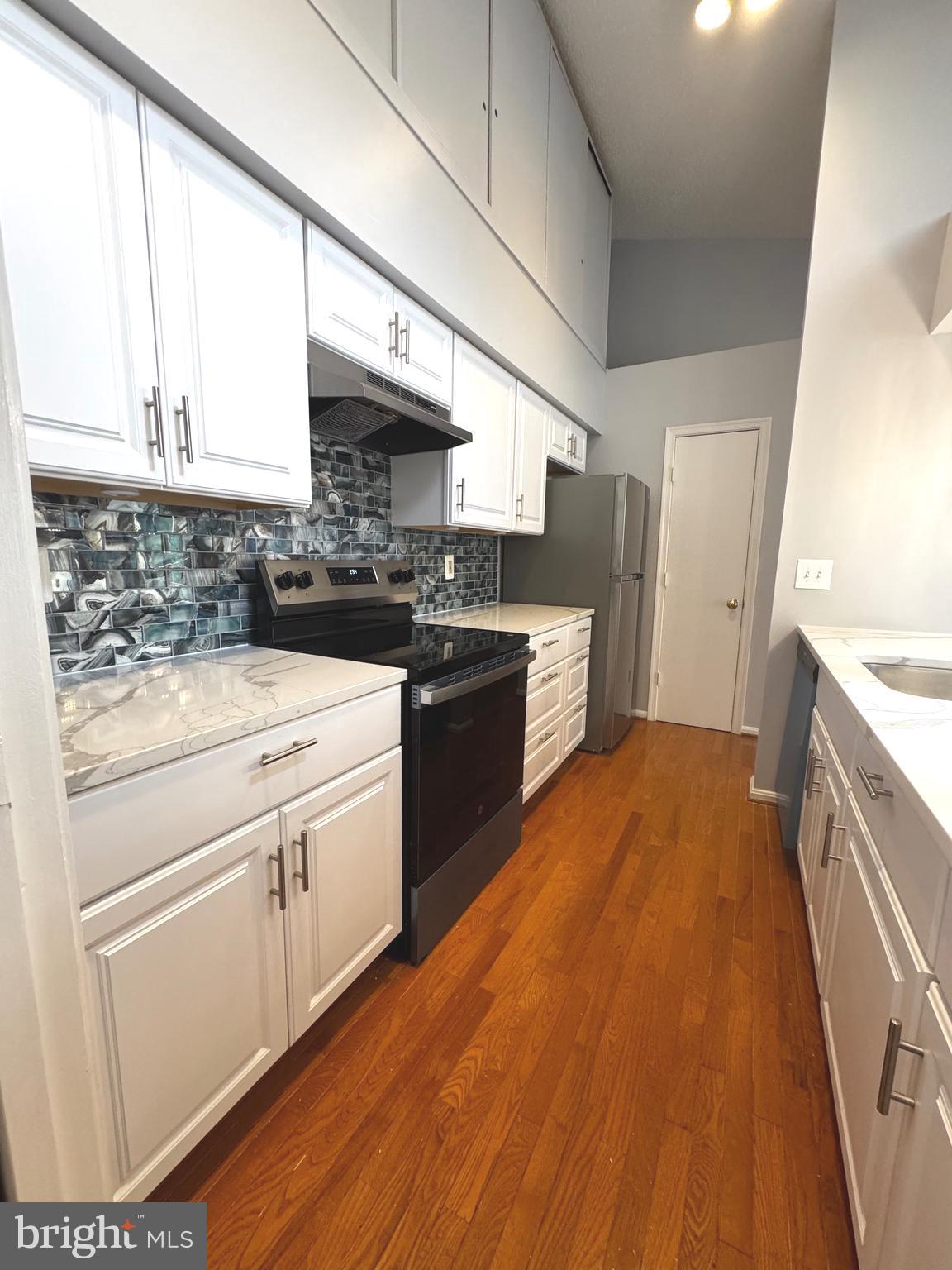WINTERGATE AT LONGMEAD CROSSING - Residential