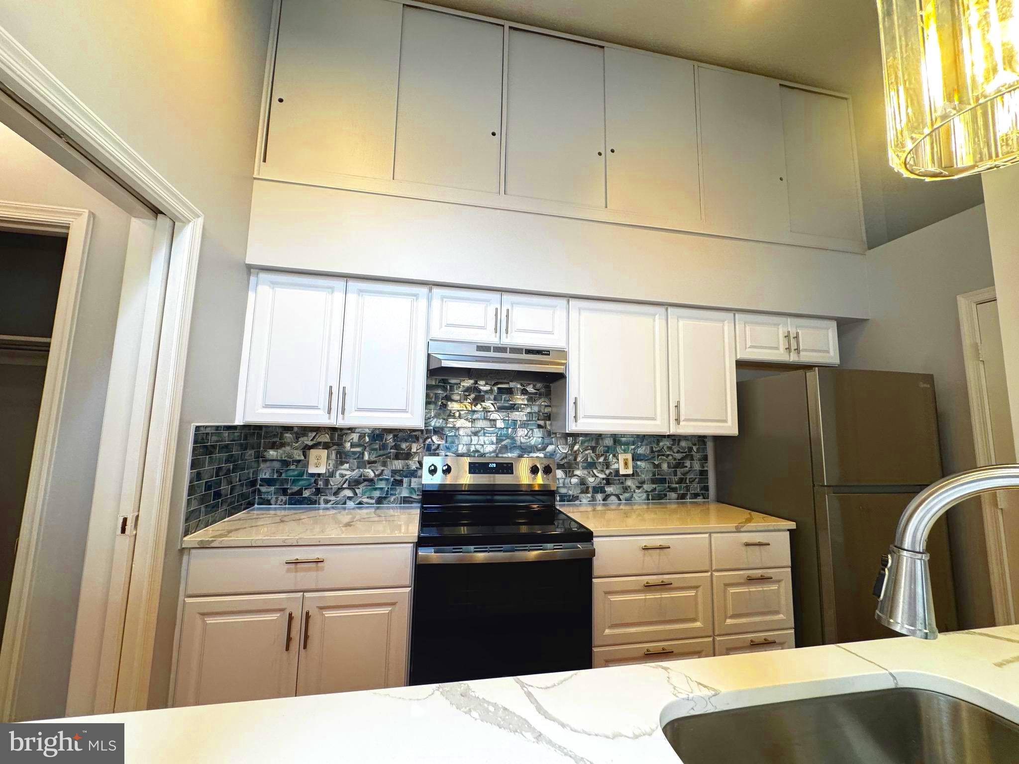 WINTERGATE AT LONGMEAD CROSSING - Residential