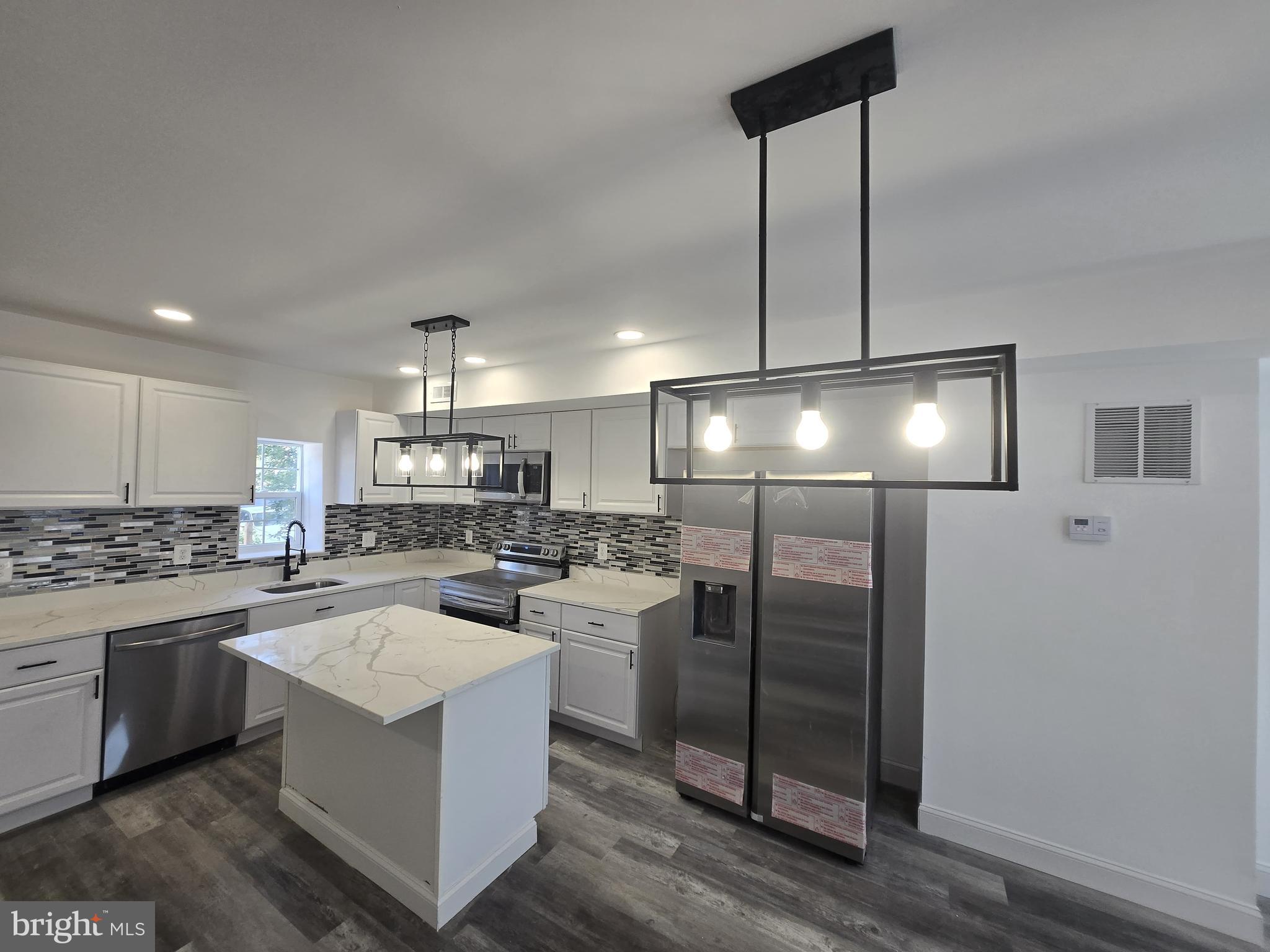ROSEMONT - Residential