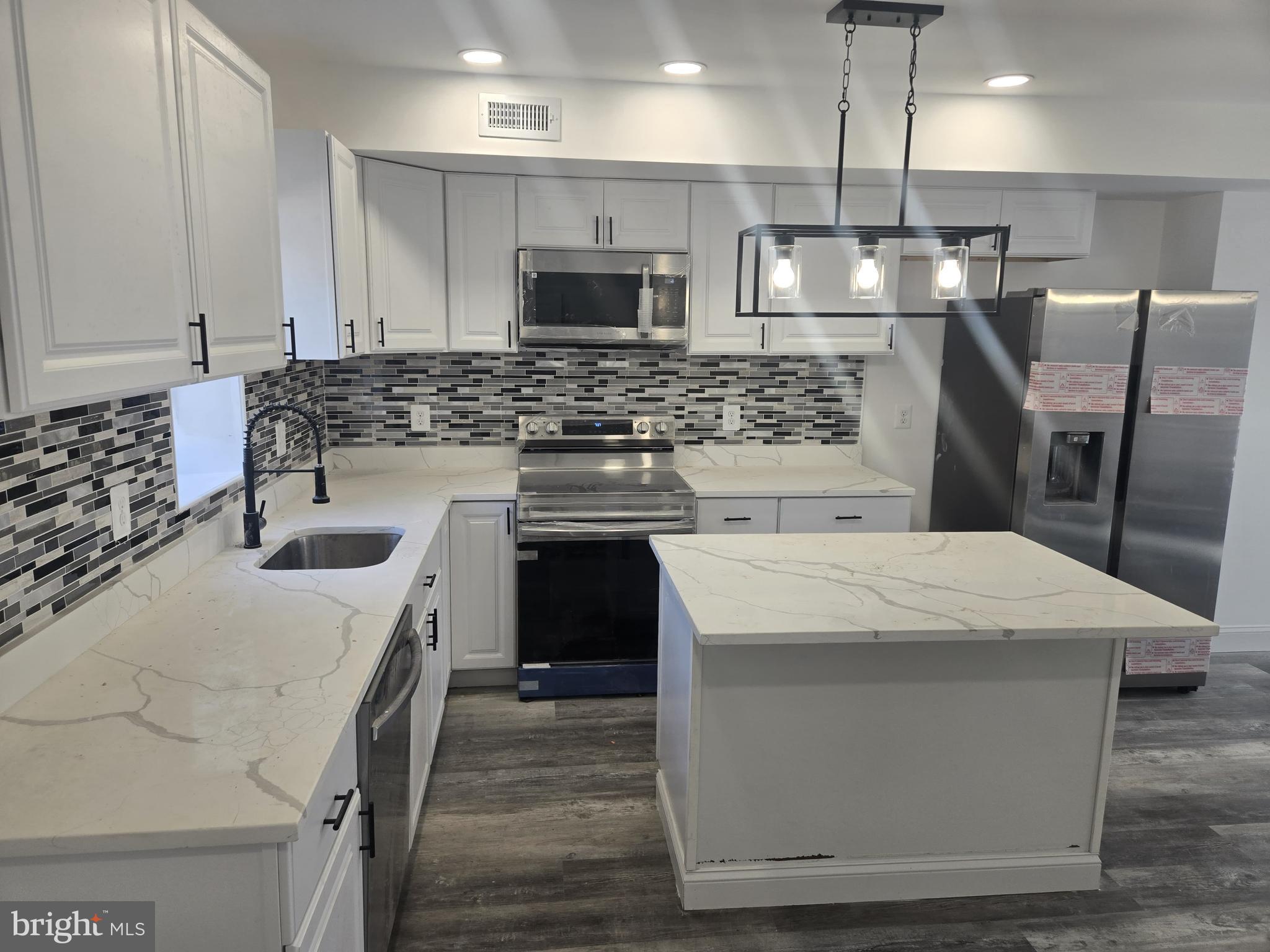 ROSEMONT - Residential