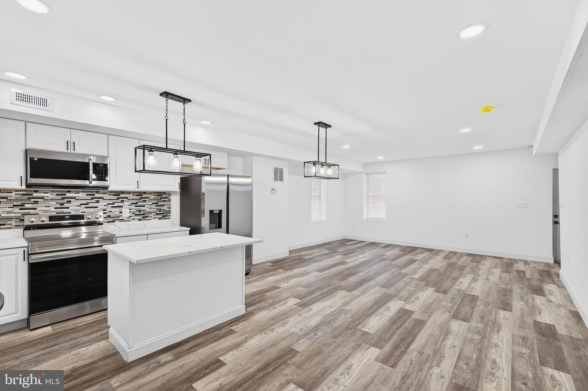 ROSEMONT - Residential