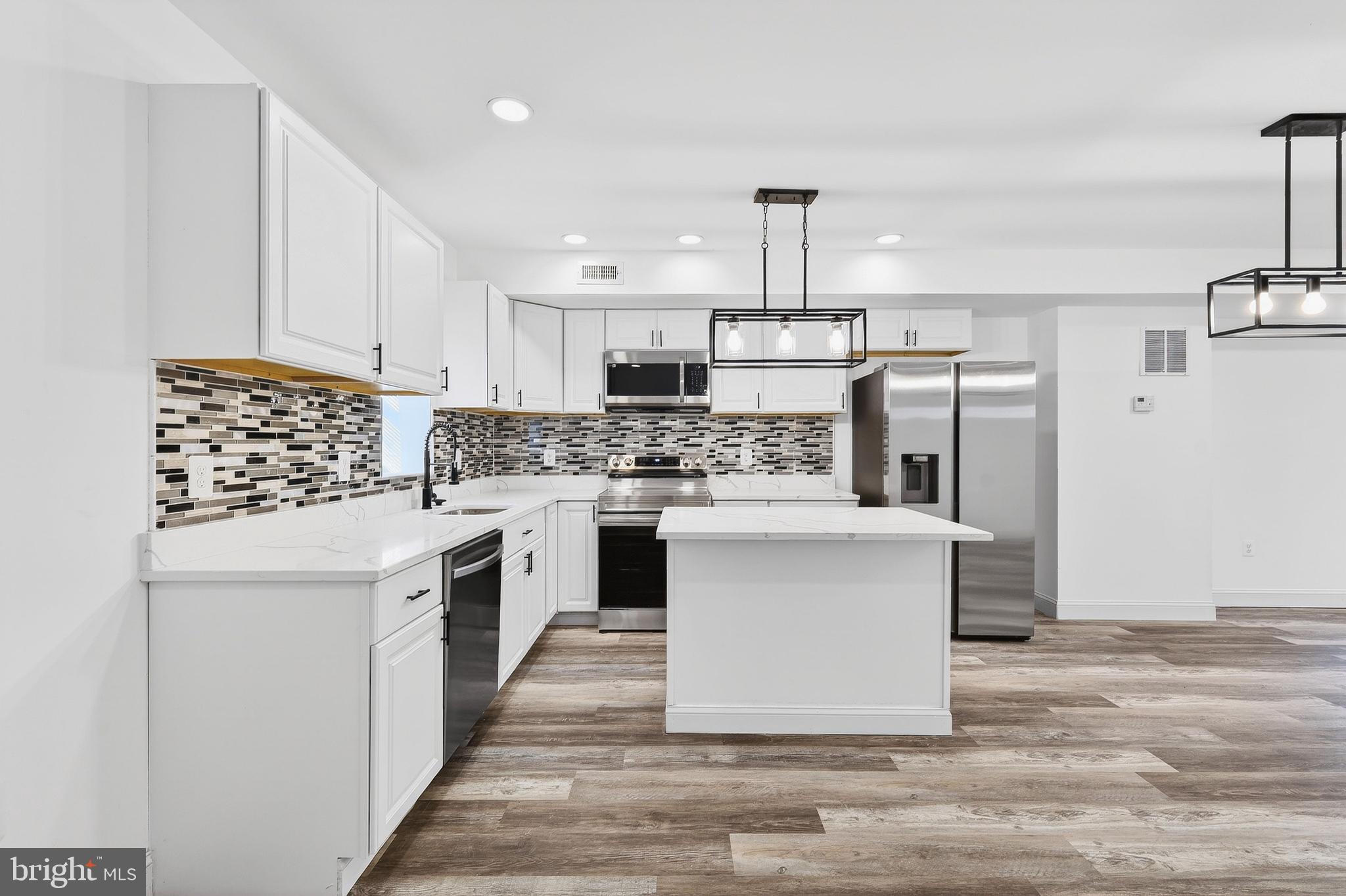 ROSEMONT - Residential