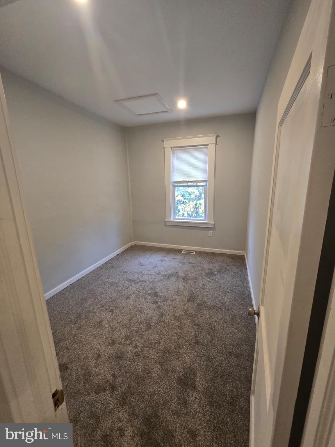 MONDAWMIN - Residential