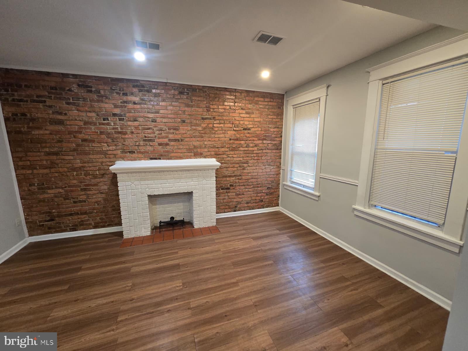 MONDAWMIN - Residential