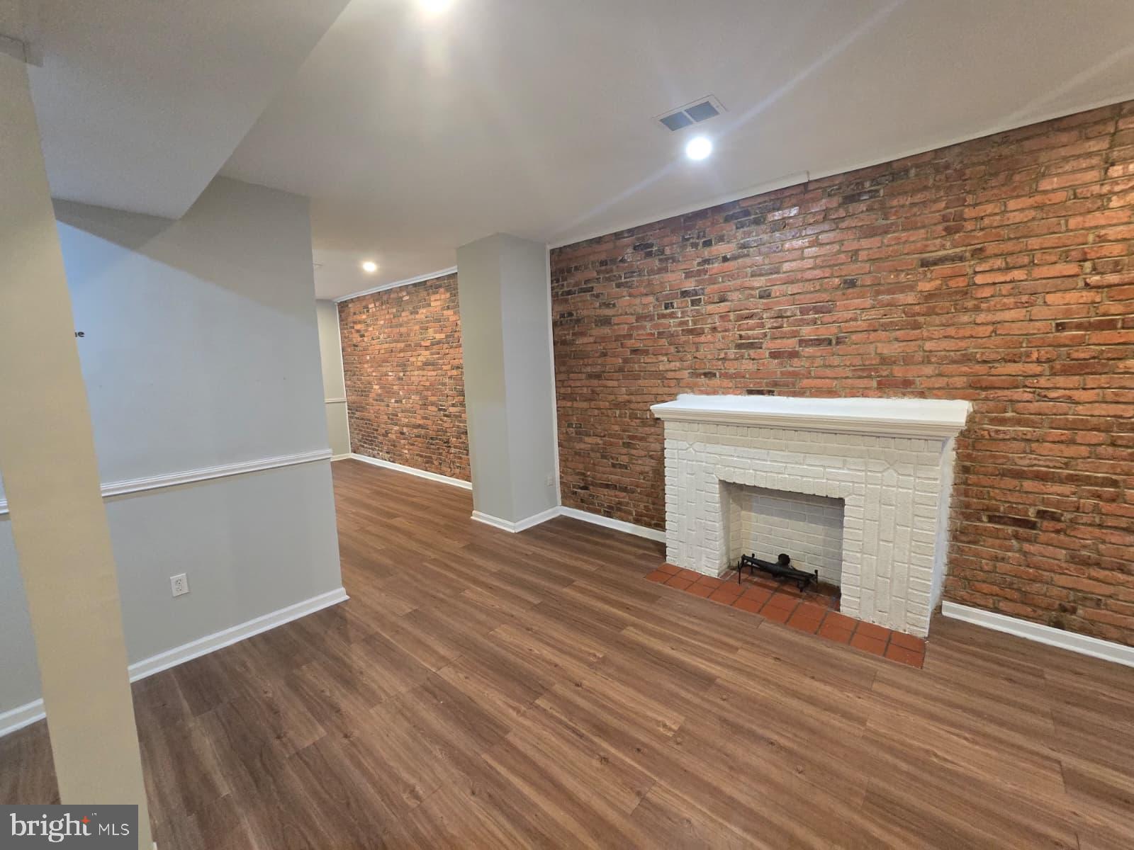 MONDAWMIN - Residential