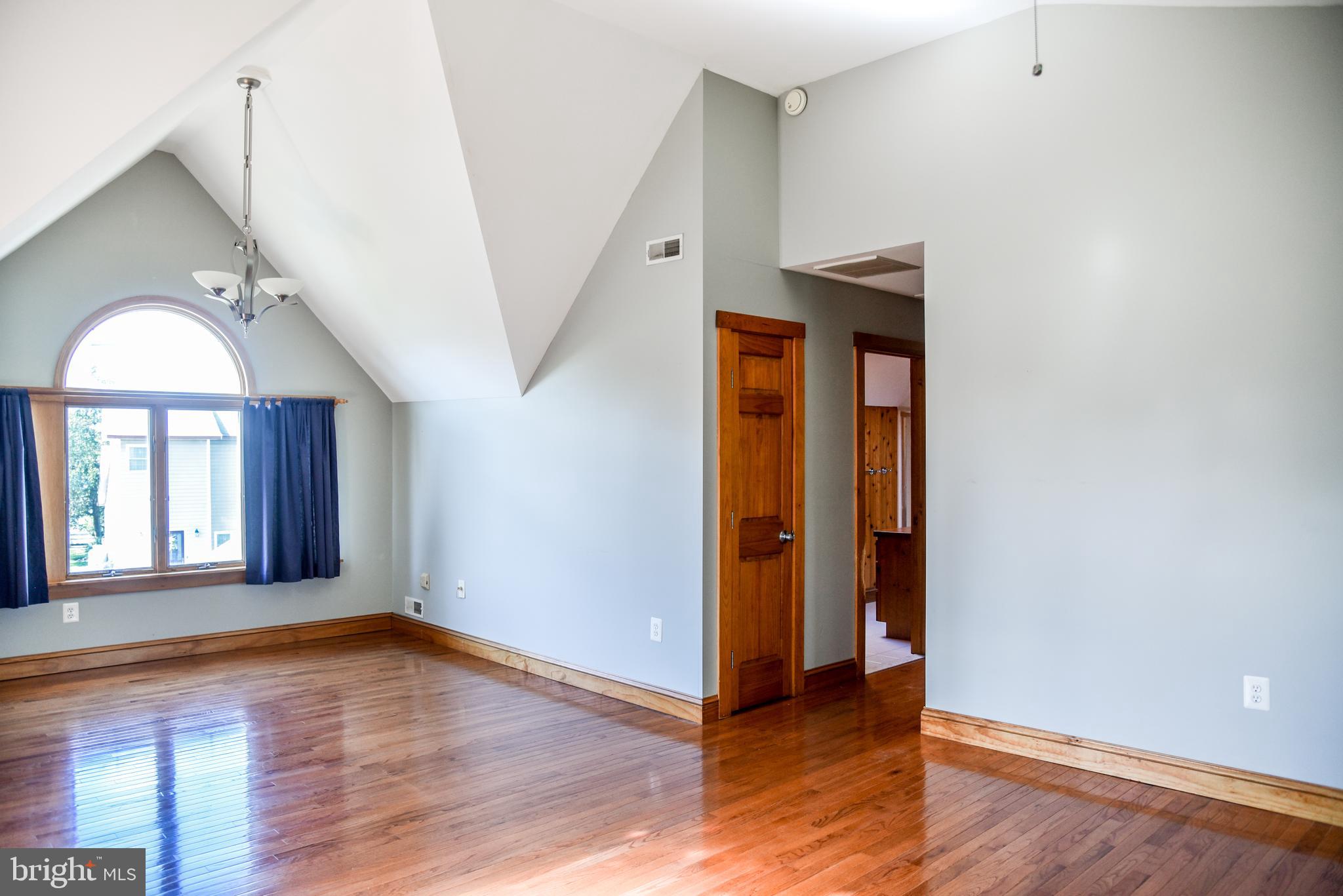 BARNARDS POINT - Residential