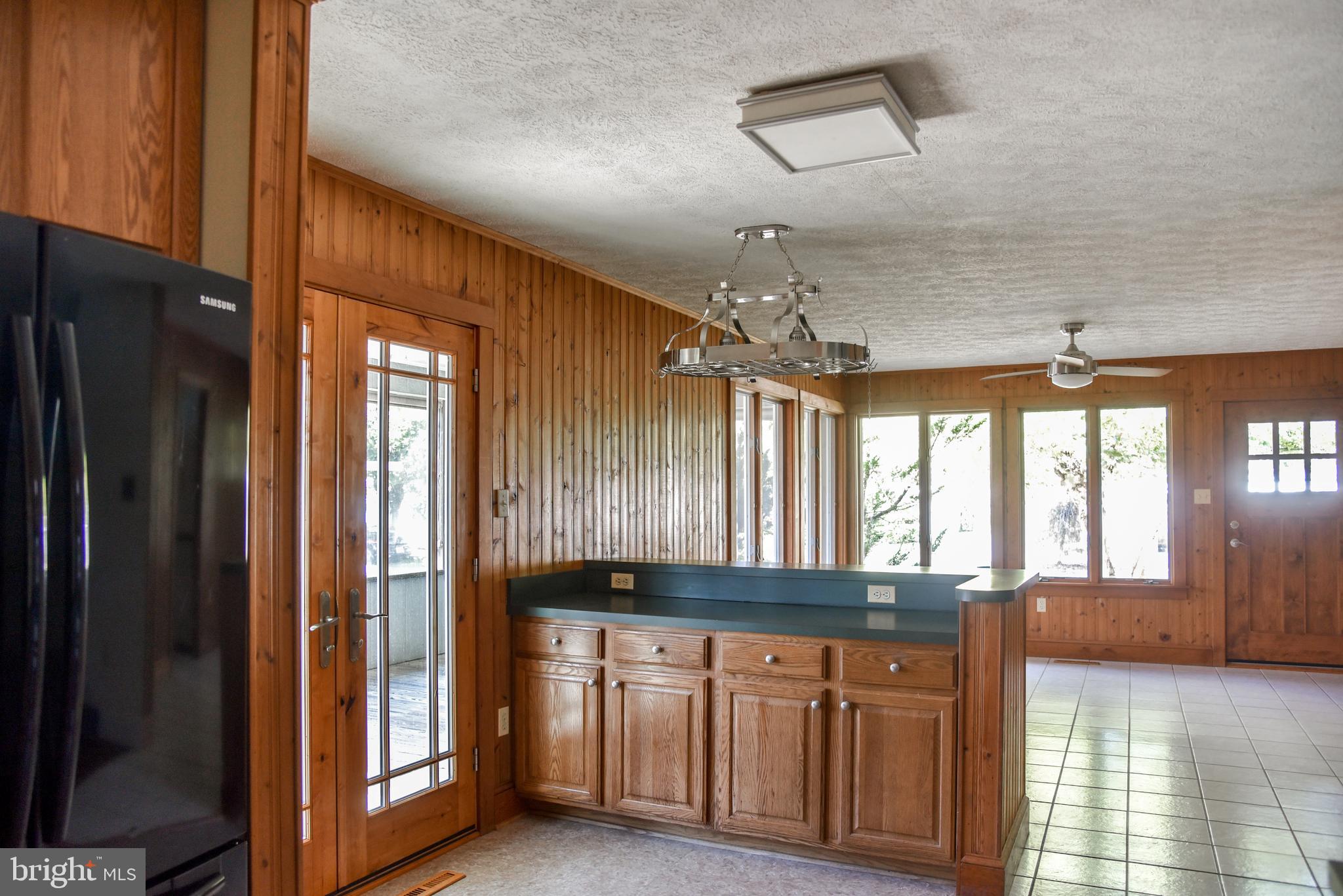 BARNARDS POINT - Residential