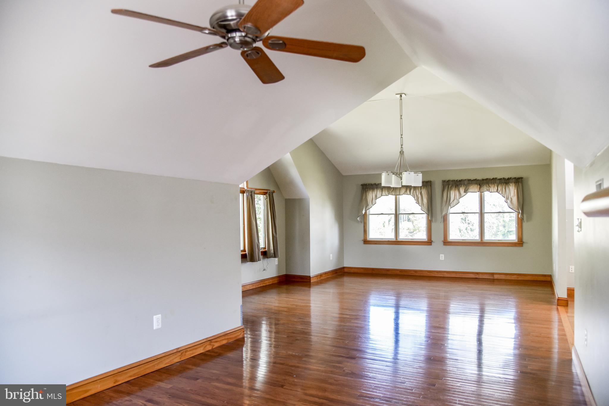 BARNARDS POINT - Residential