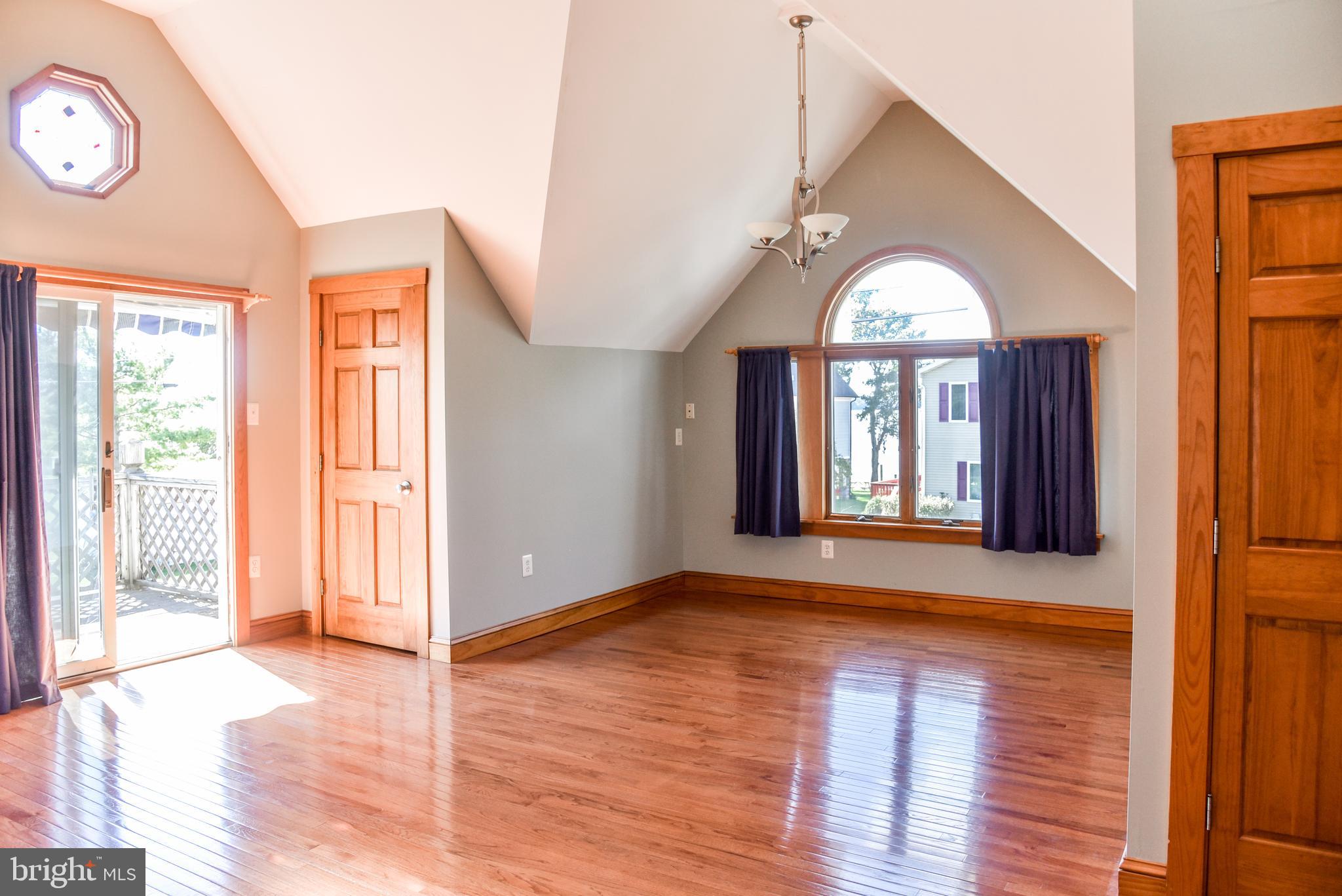 BARNARDS POINT - Residential