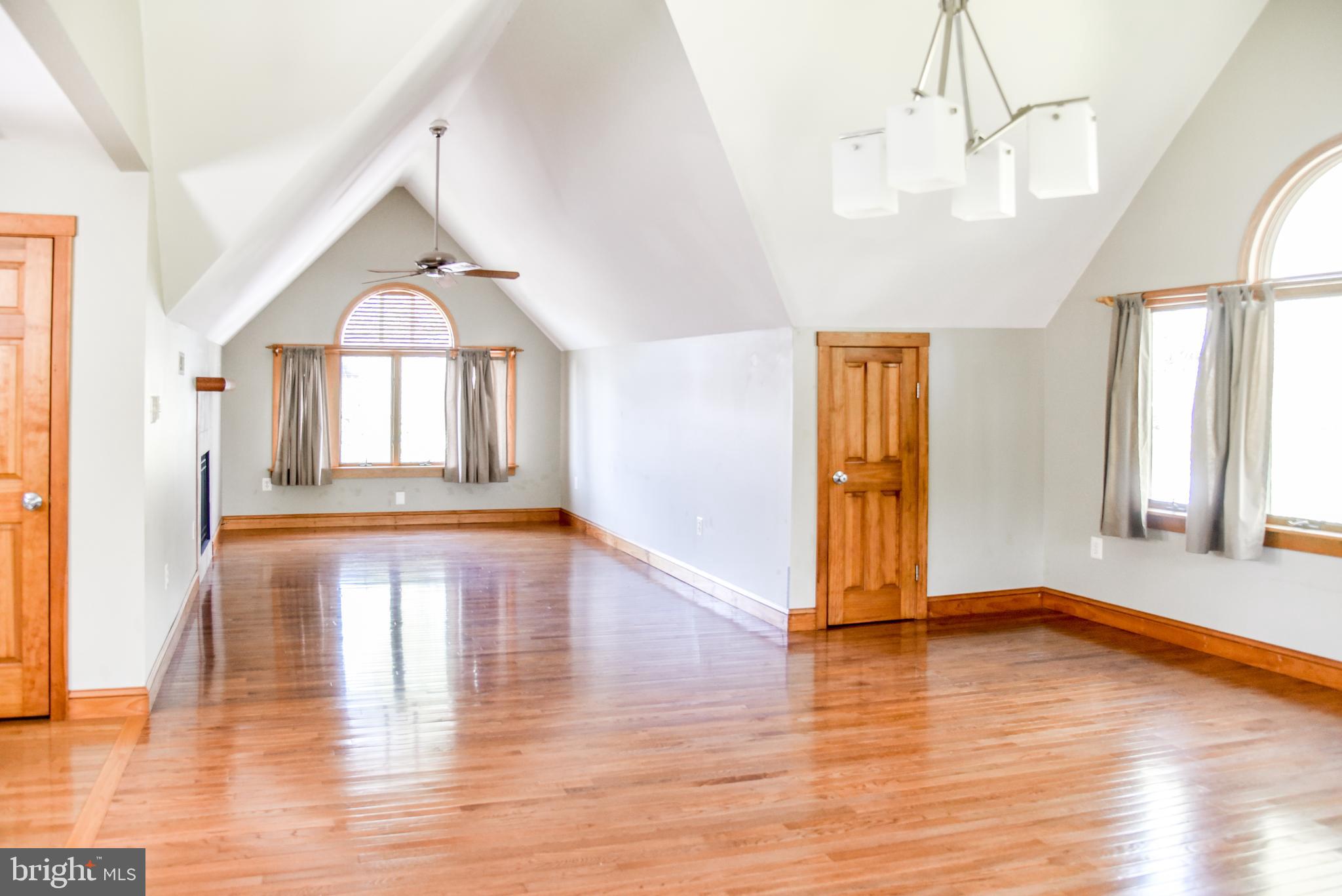 BARNARDS POINT - Residential