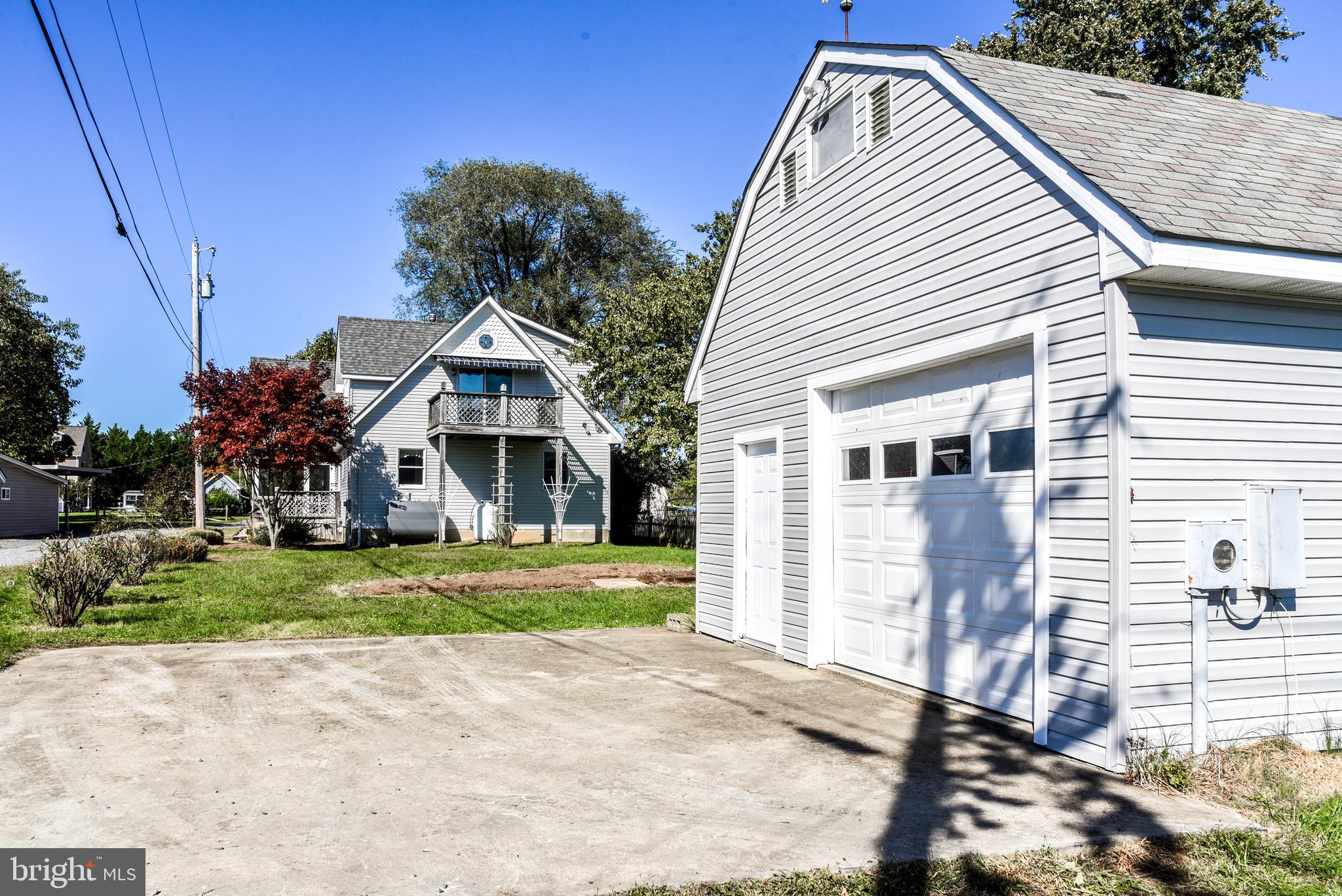 BARNARDS POINT - Residential