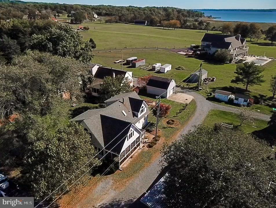 BARNARDS POINT - Residential