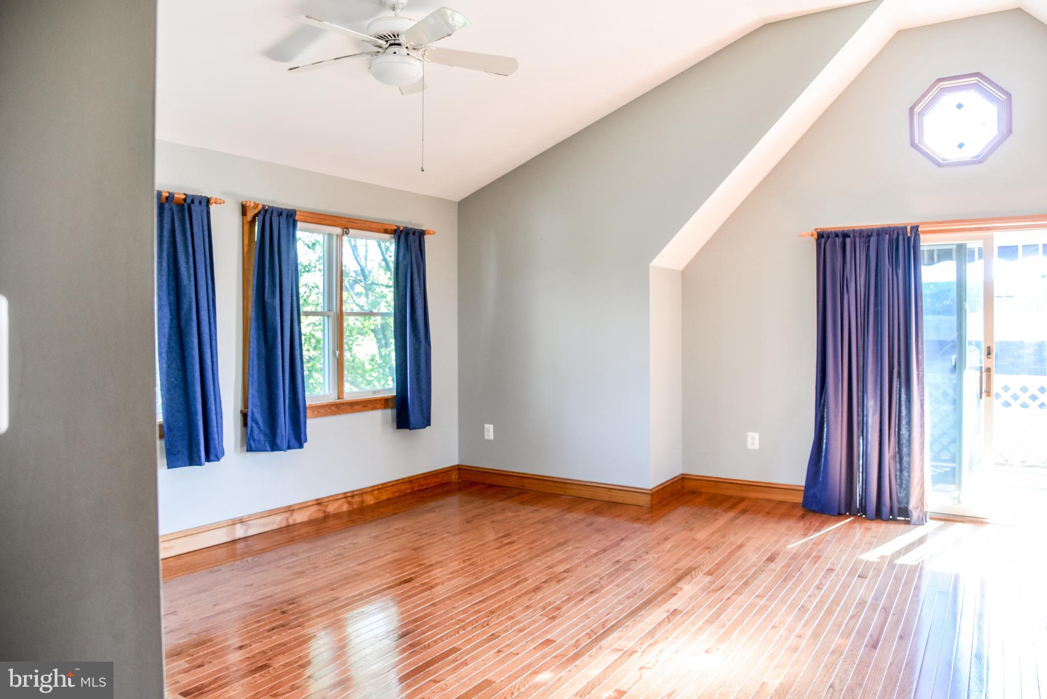 BARNARDS POINT - Residential