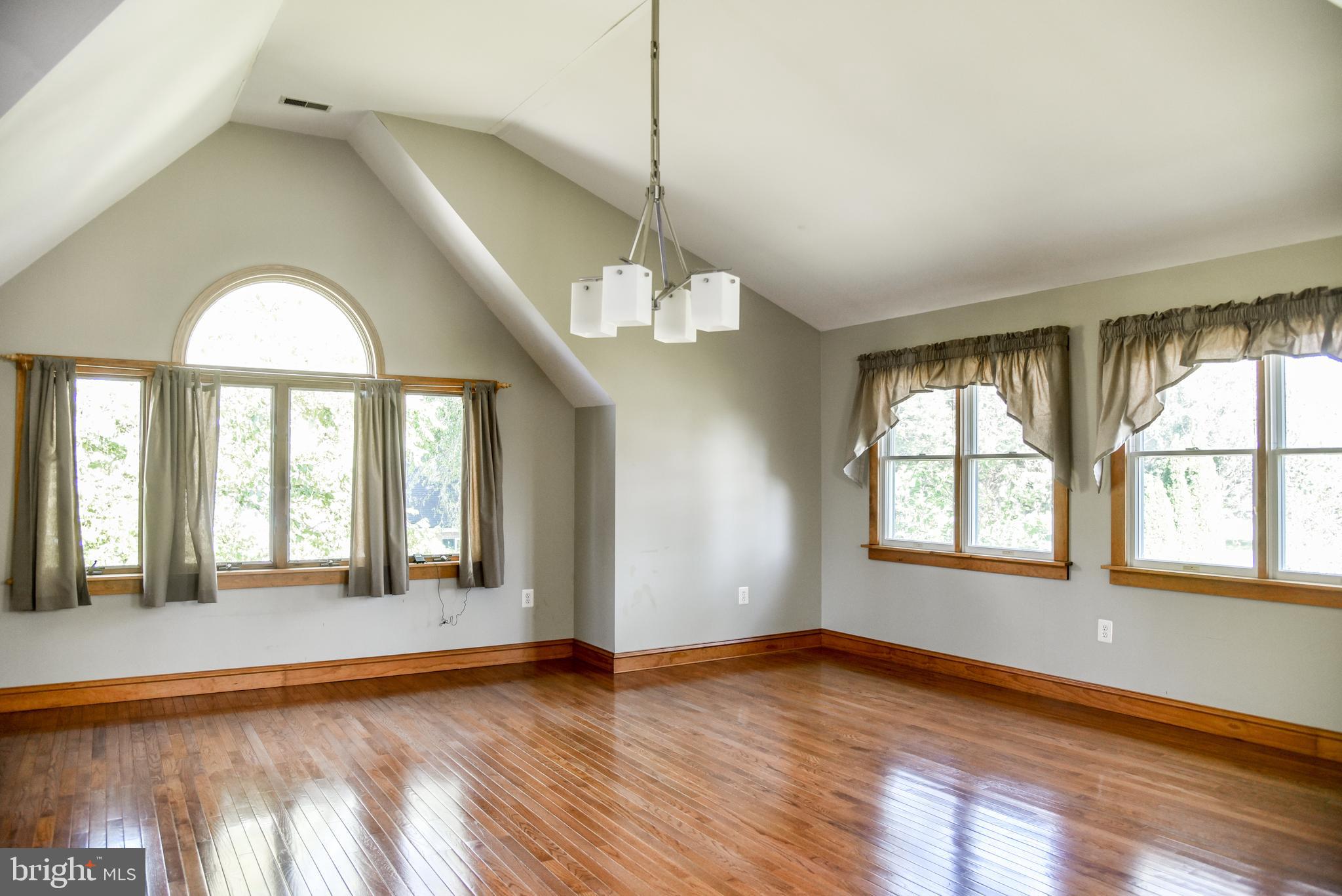 BARNARDS POINT - Residential