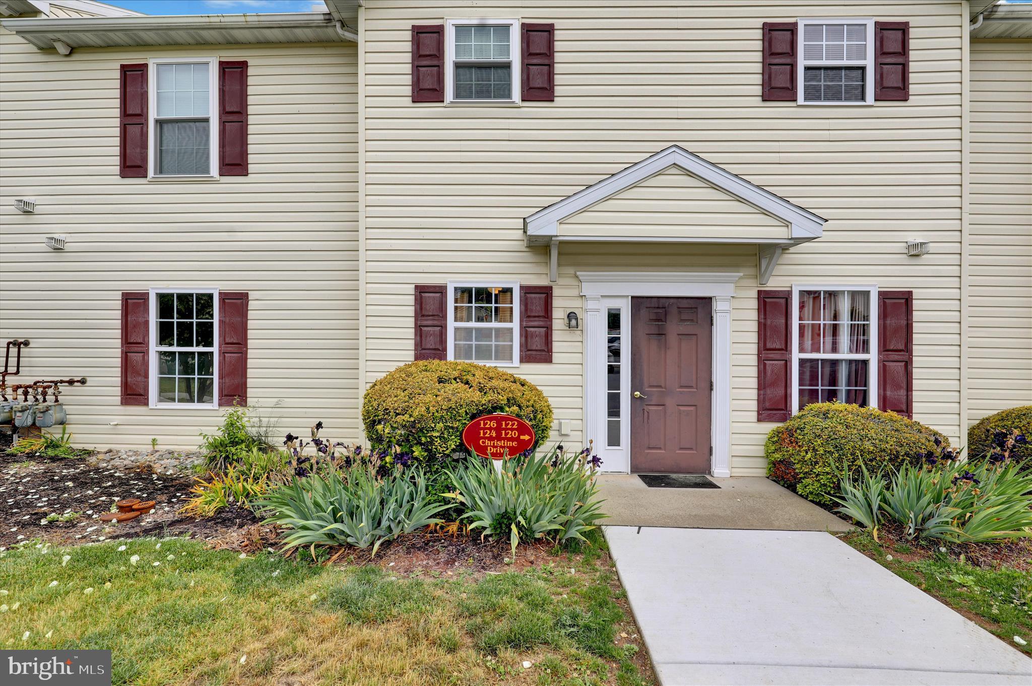 LAUREL SPRINGS - Residential