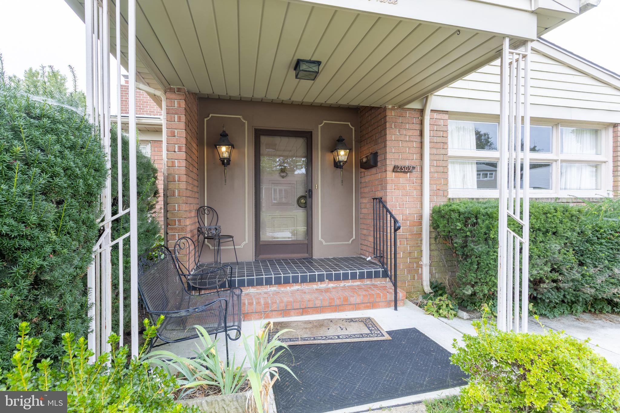 MEADOWOOD - Residential