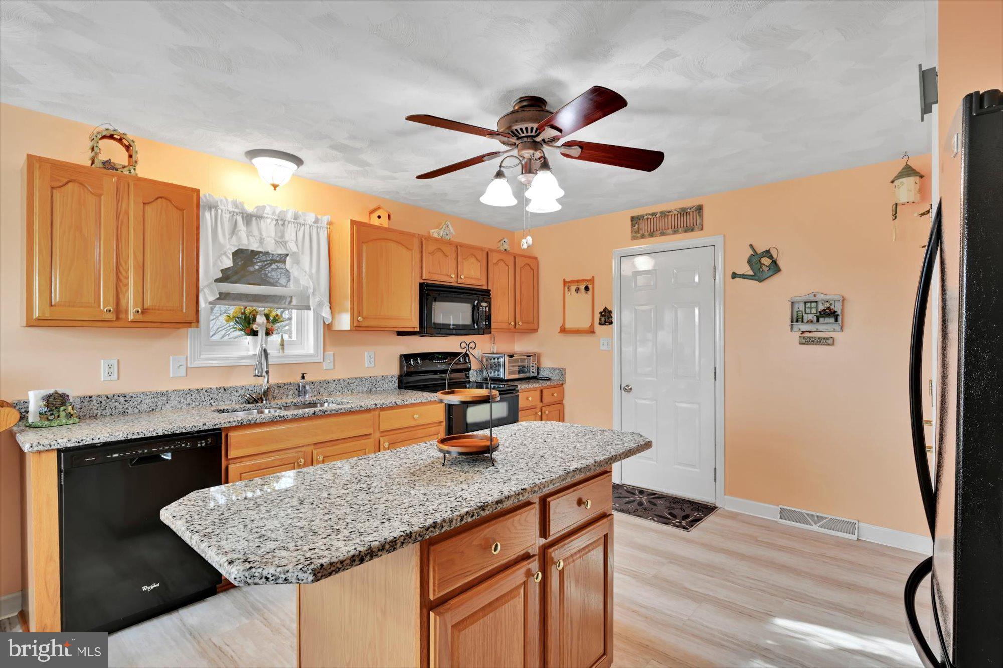 WINDSOR TWP - Residential
