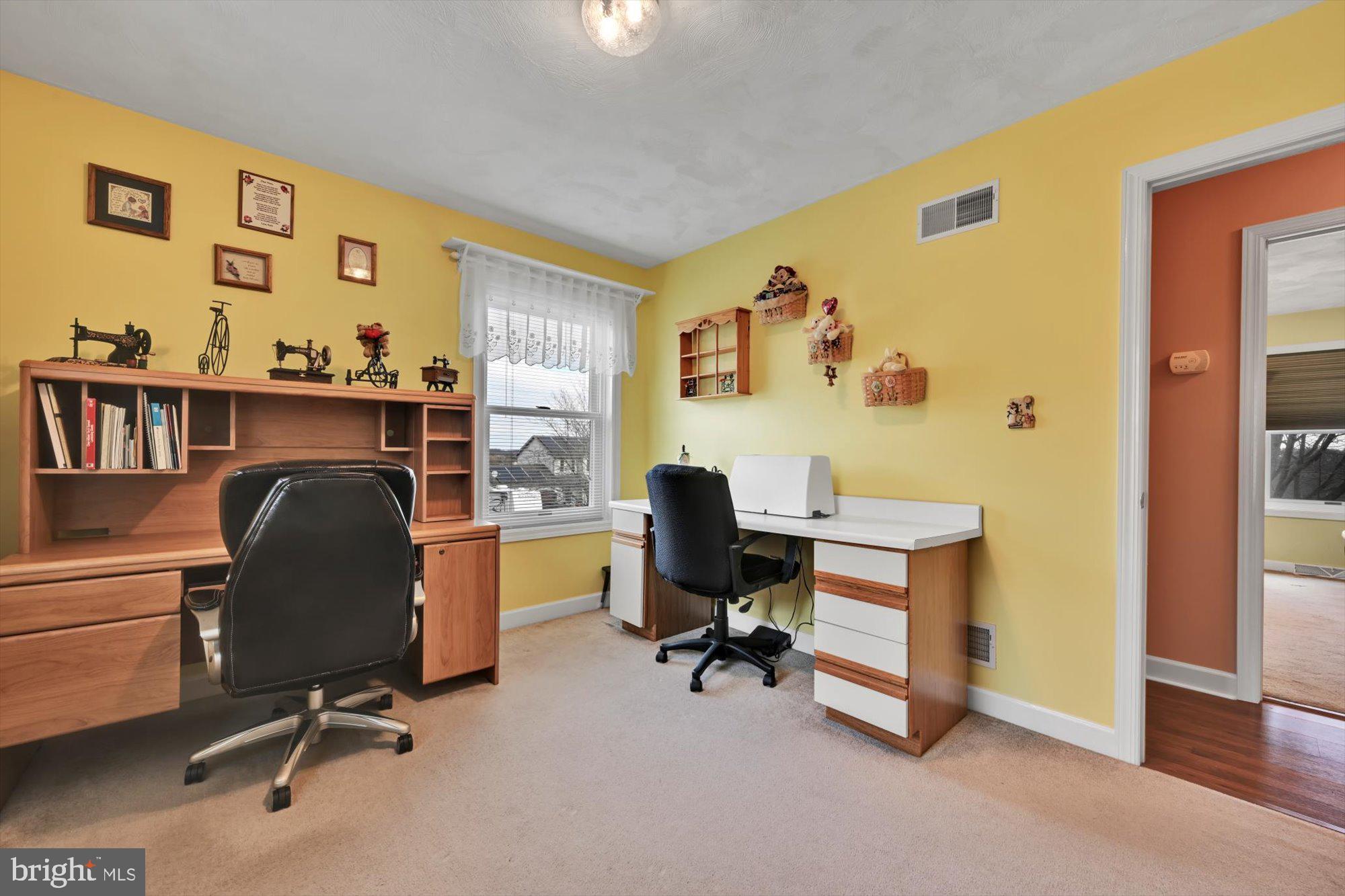 WINDSOR TWP - Residential