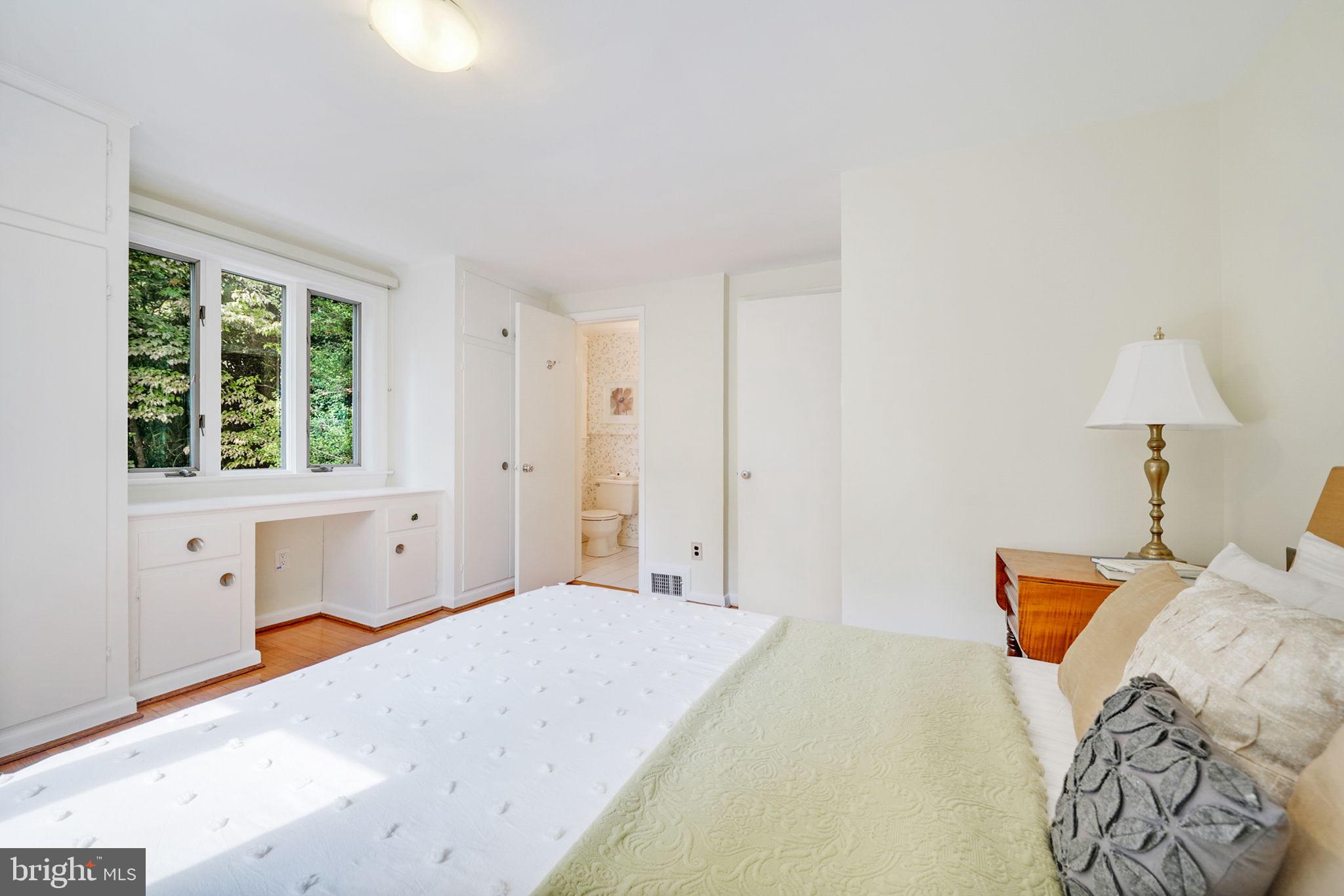 BROADMONT - Residential