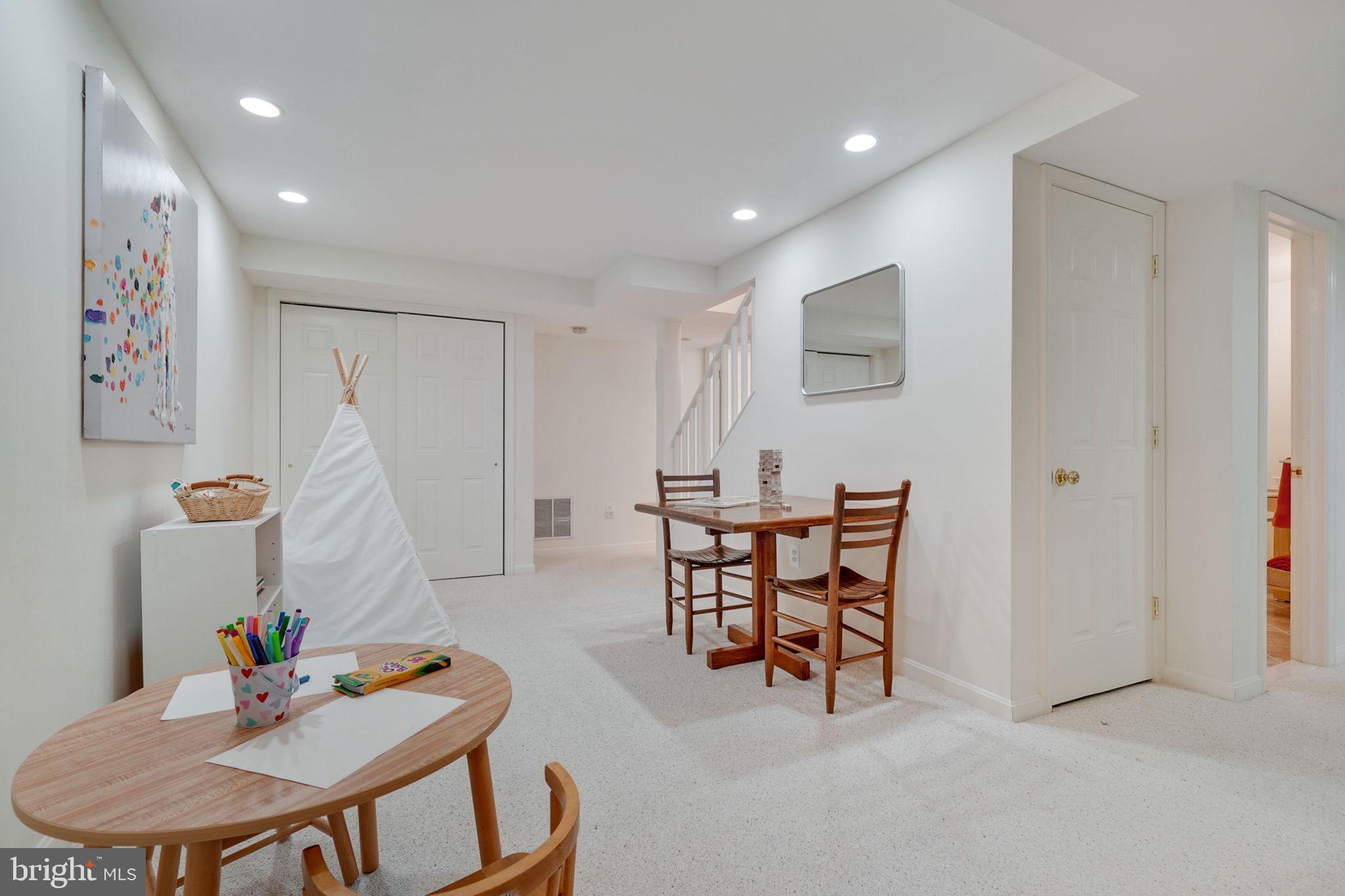 BROADMONT - Residential