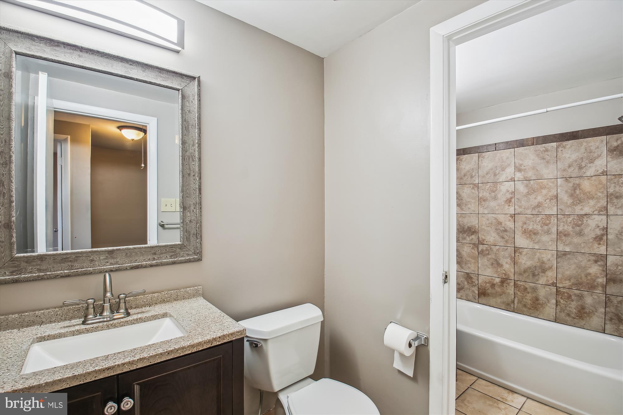 ELIZABETHS LANDING - Residential