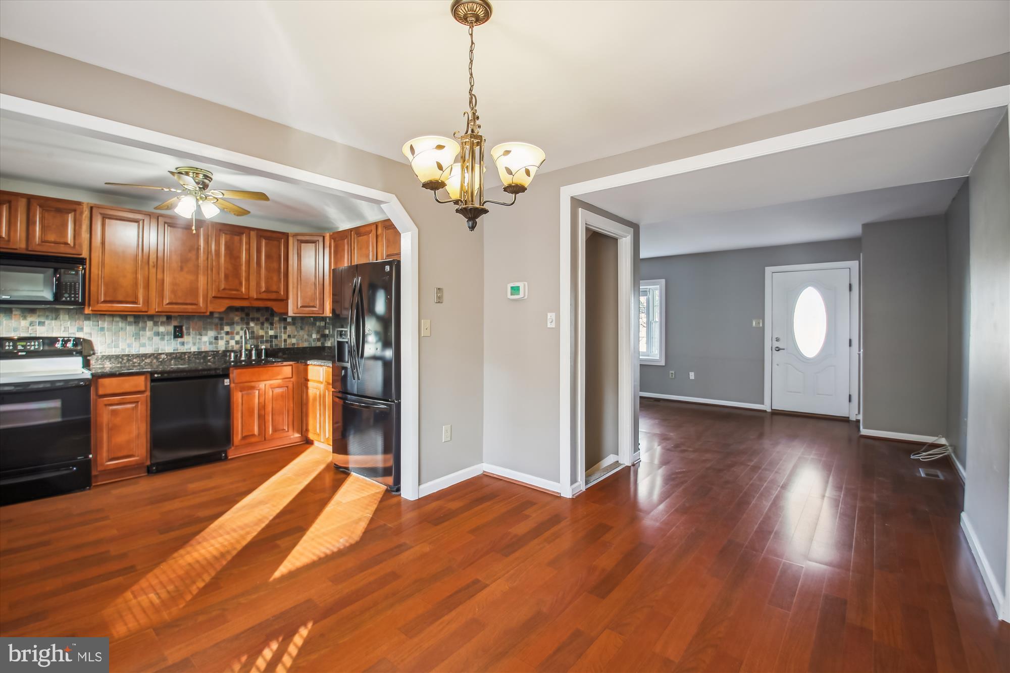 ELIZABETHS LANDING - Residential