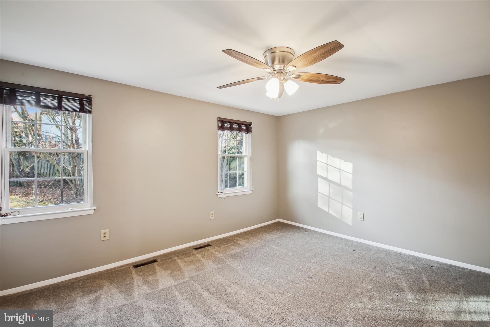 ELIZABETHS LANDING - Residential